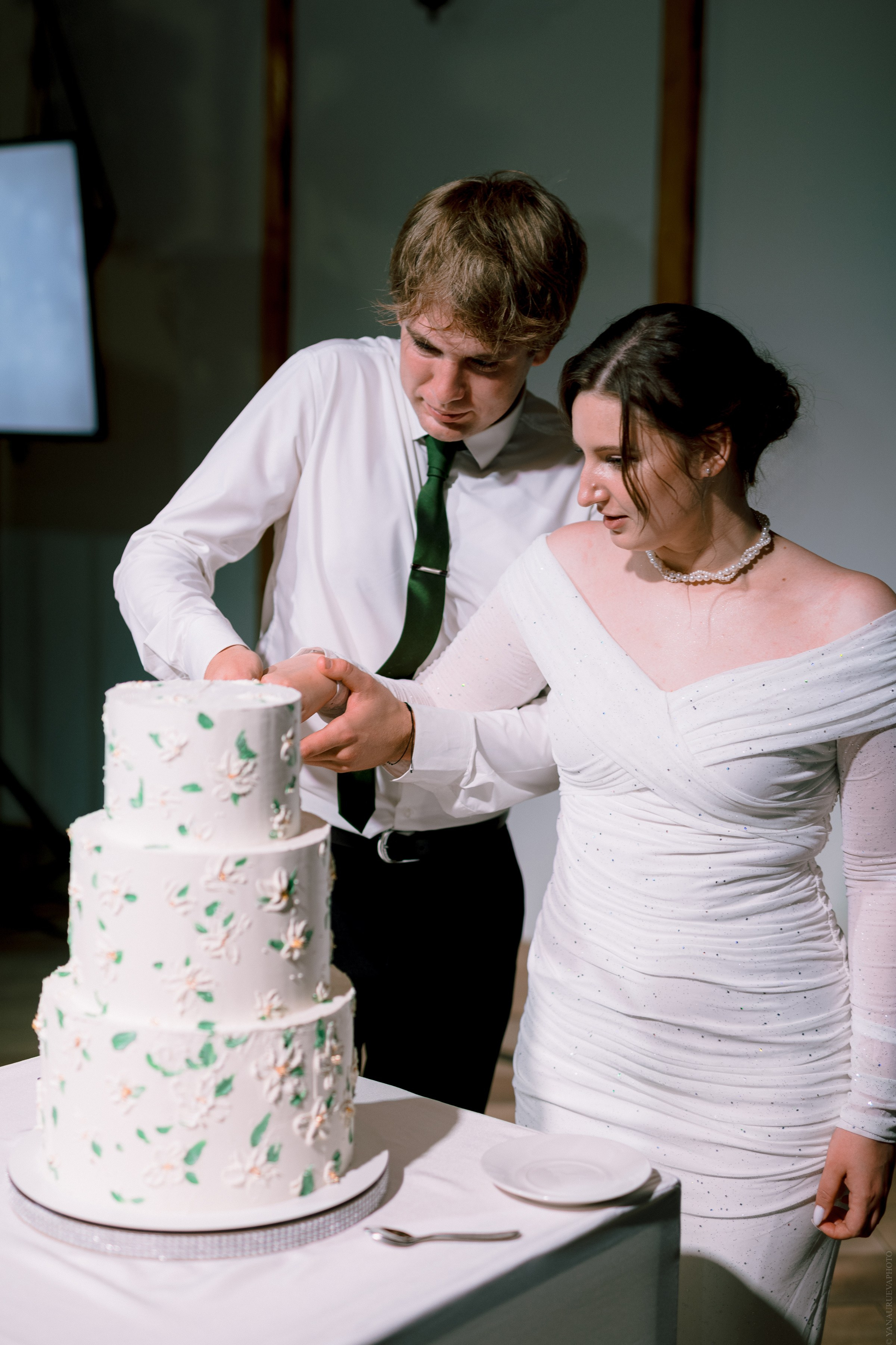 Свадебный анонс. Антон и Виктория. Свадебный и контент- фотограф в Тольятти, Самаре, Москве Яна Уруева