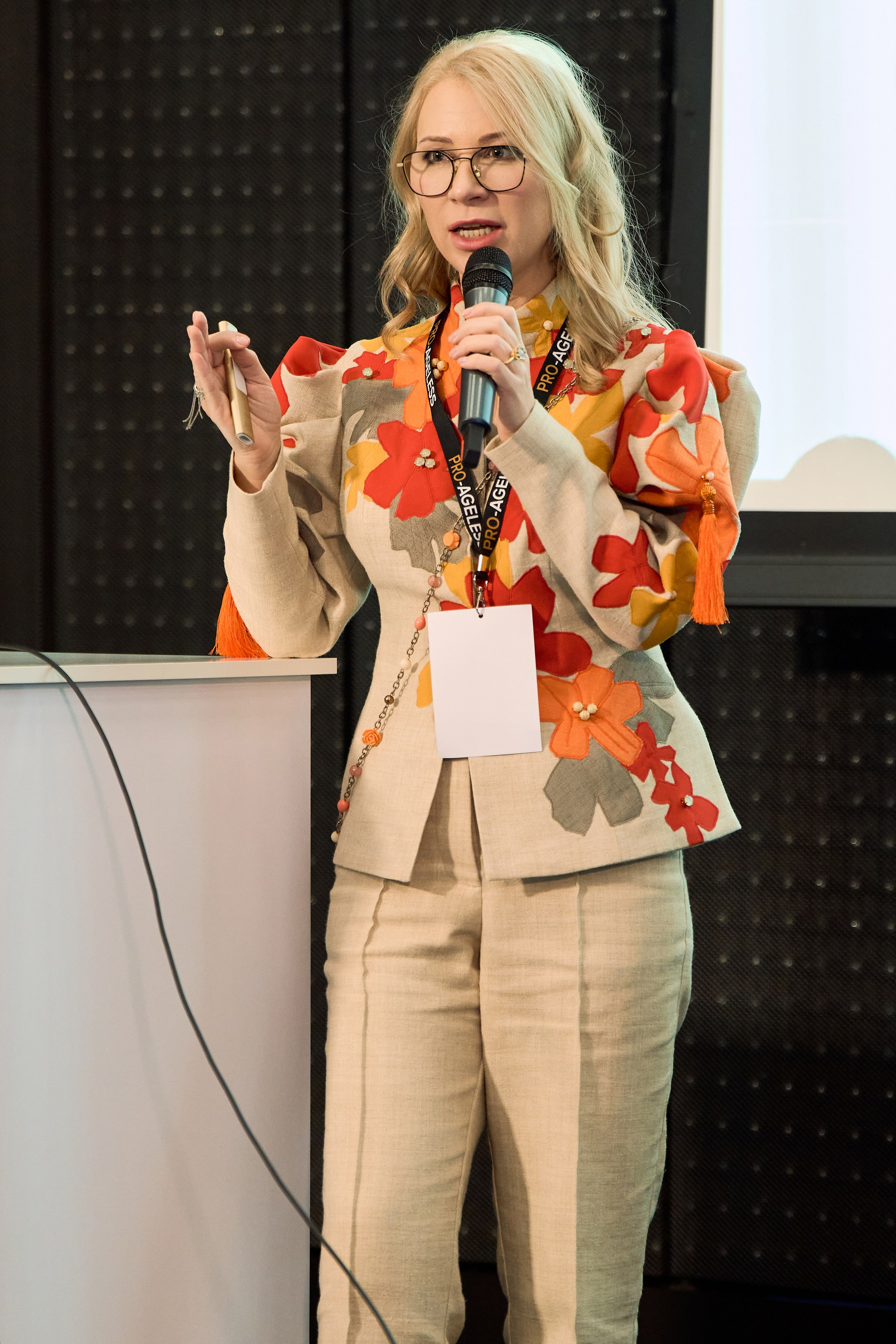 СПИКЕРЫ. PRO-AGELESS