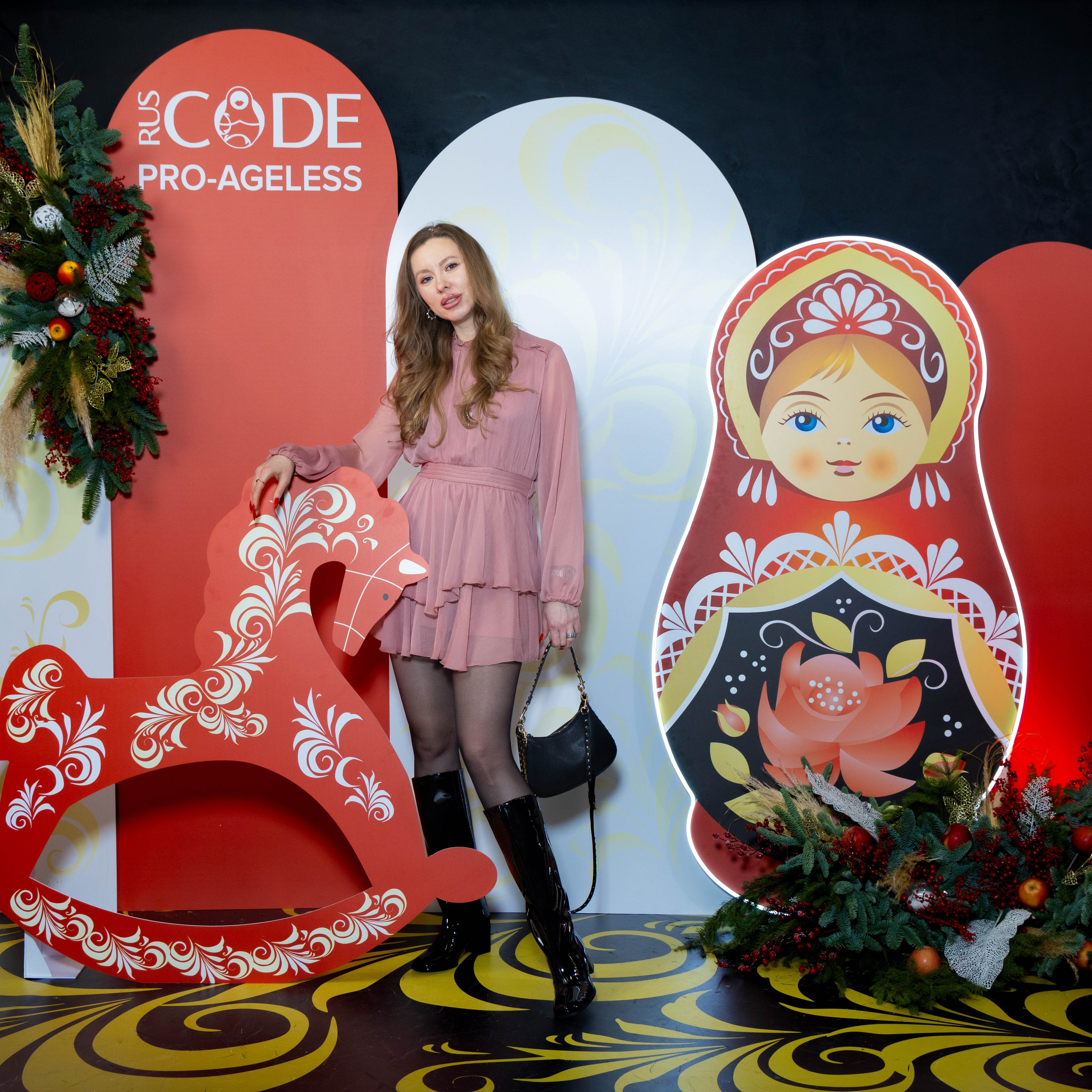 ФОТОЗОНА МАТРЕШКА. PRO-AGELESS