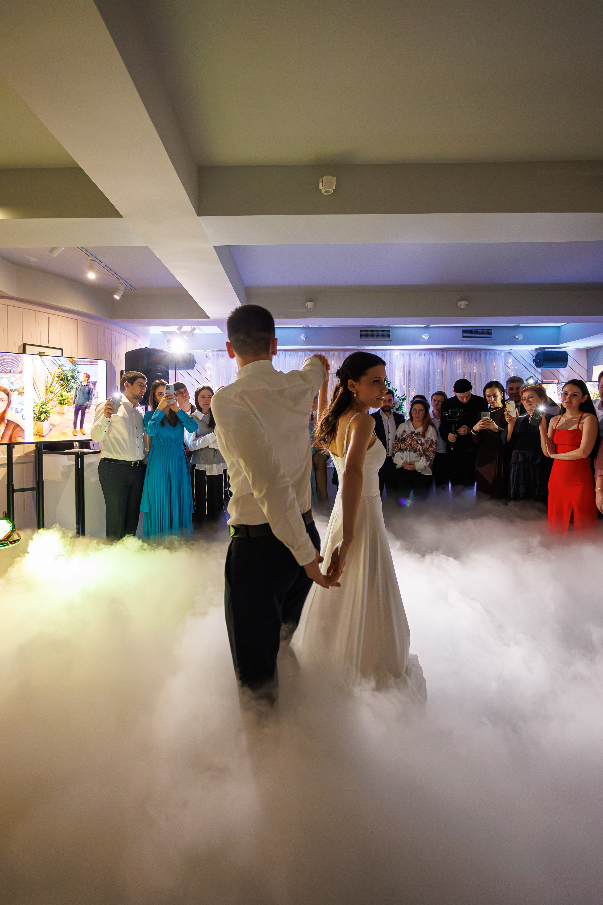 Свадебная фотосессия и сборы в гостинице Националь. Свадебный фотограф Москва и МО Сергей Киржаев