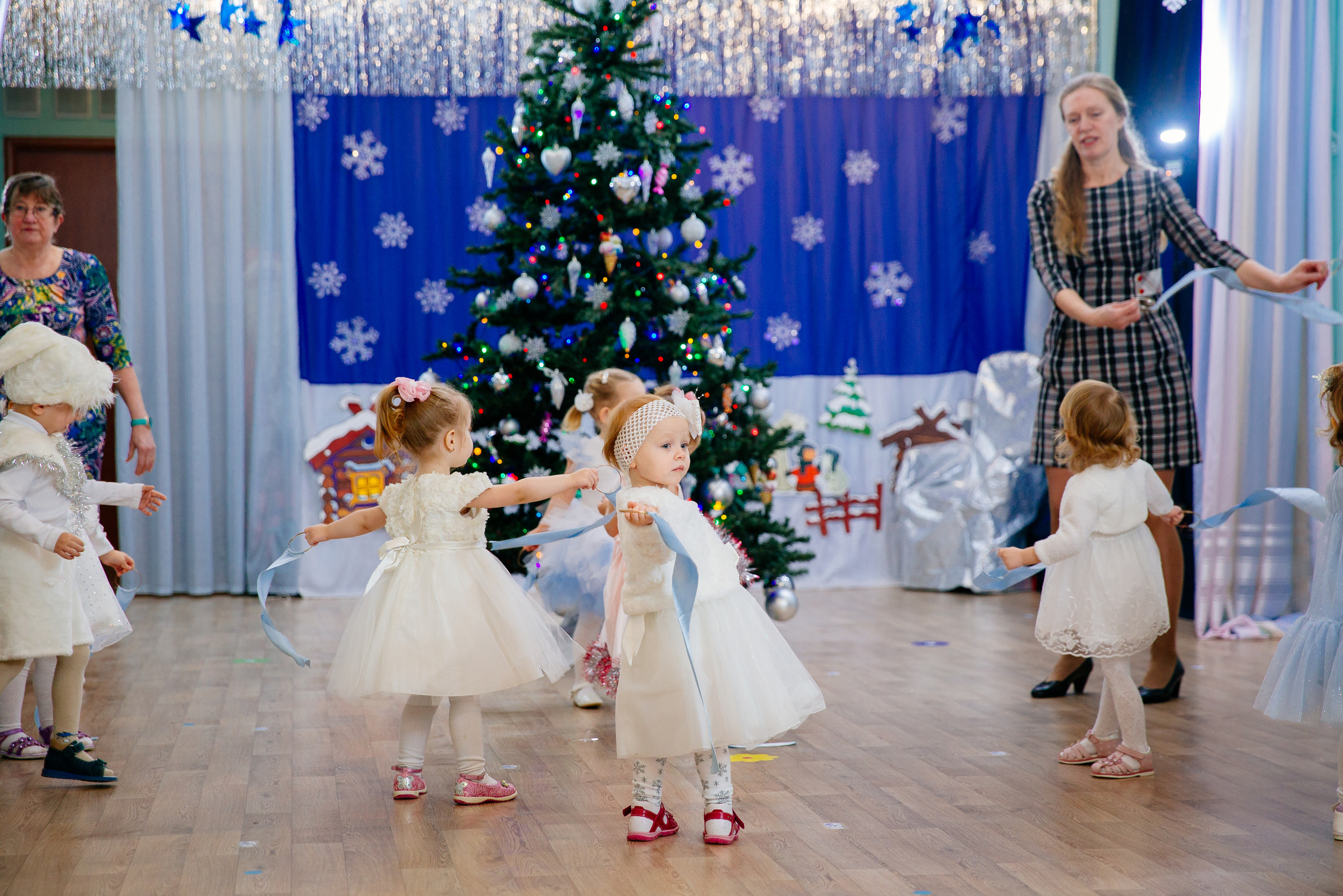 Малыши утренник. Детский и семейный фотограф в Санкт-Петербурге Елена Крюкова
