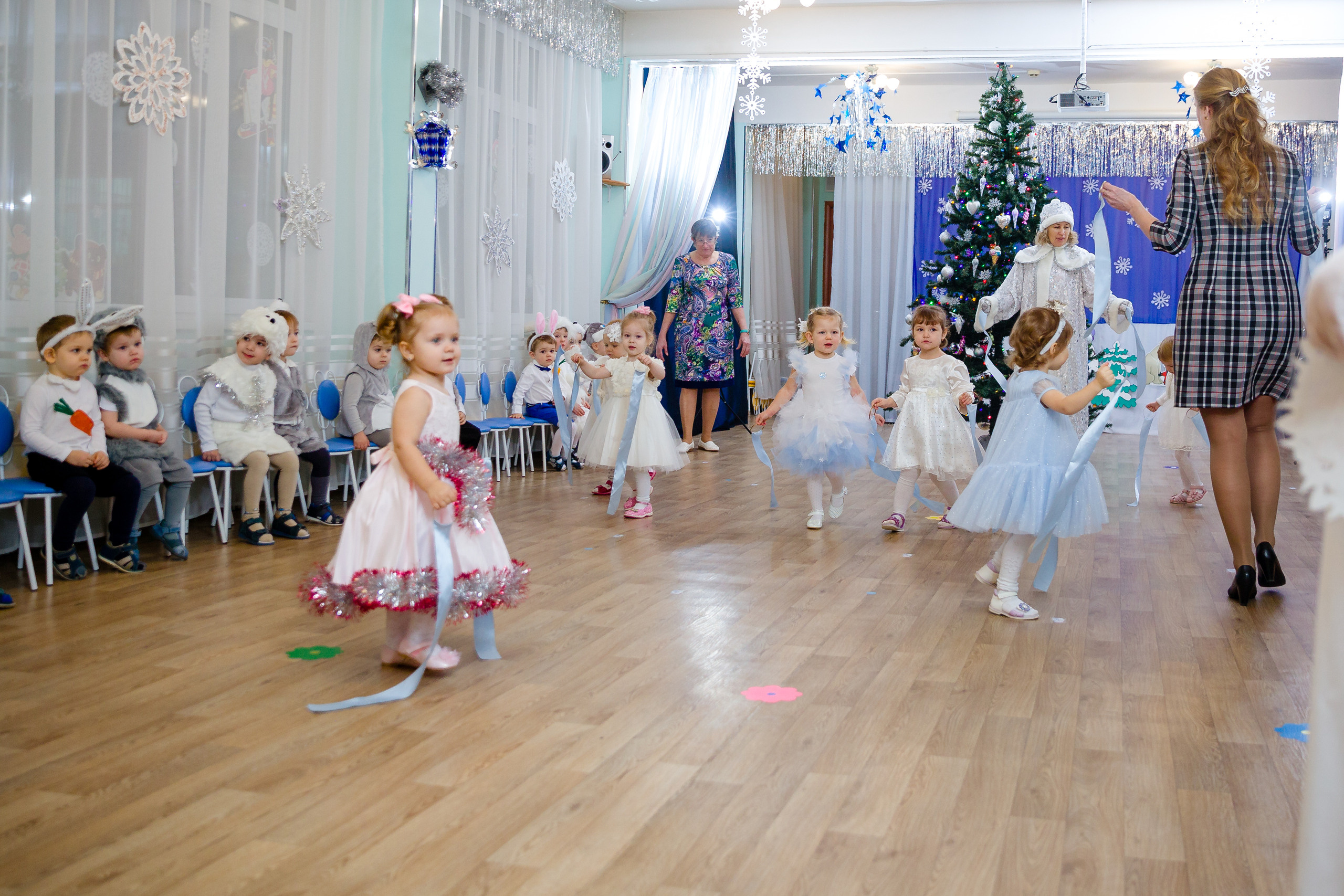 Малыши утренник. Детский и семейный фотограф в Санкт-Петербурге Елена Крюкова