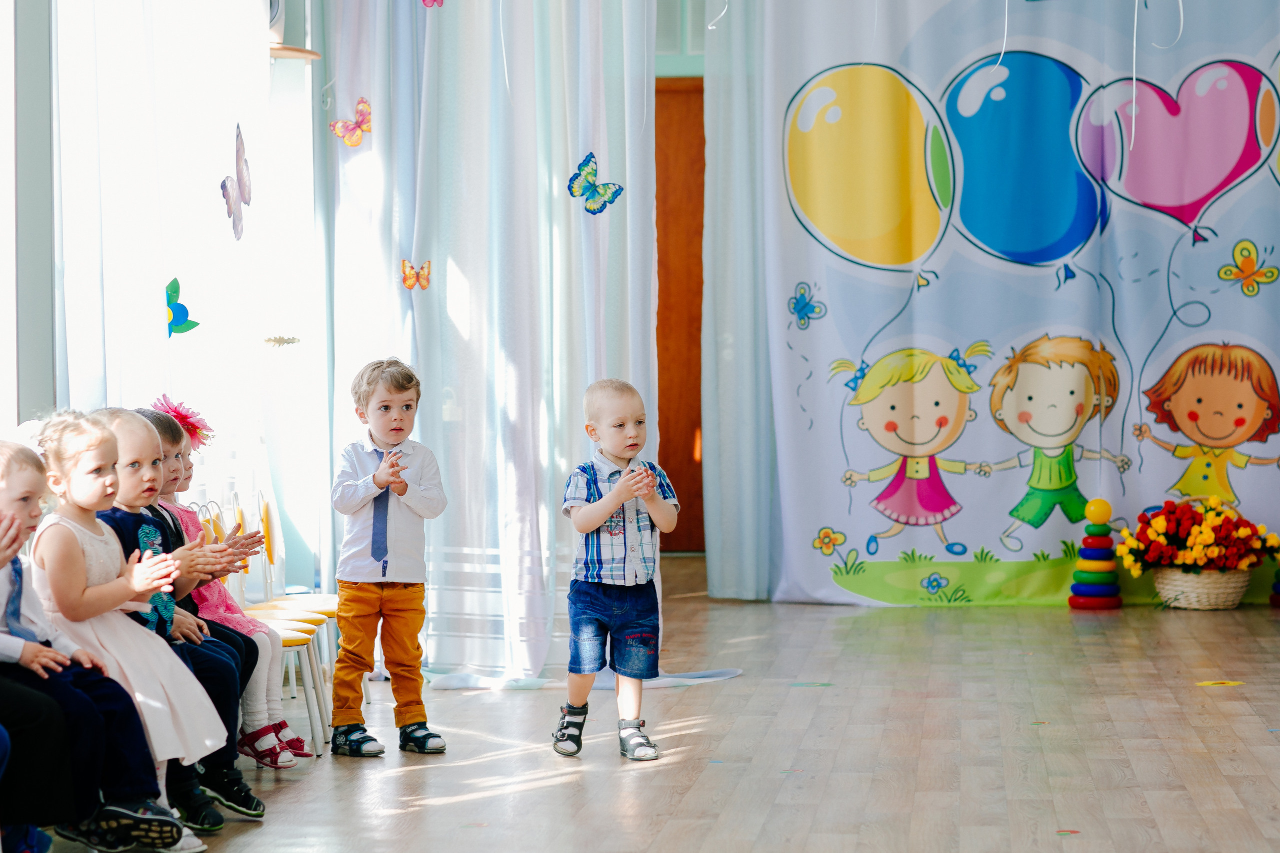 Утренник 8 марта у малышей. Детский и семейный фотограф в Санкт-Петербурге Елена Крюкова