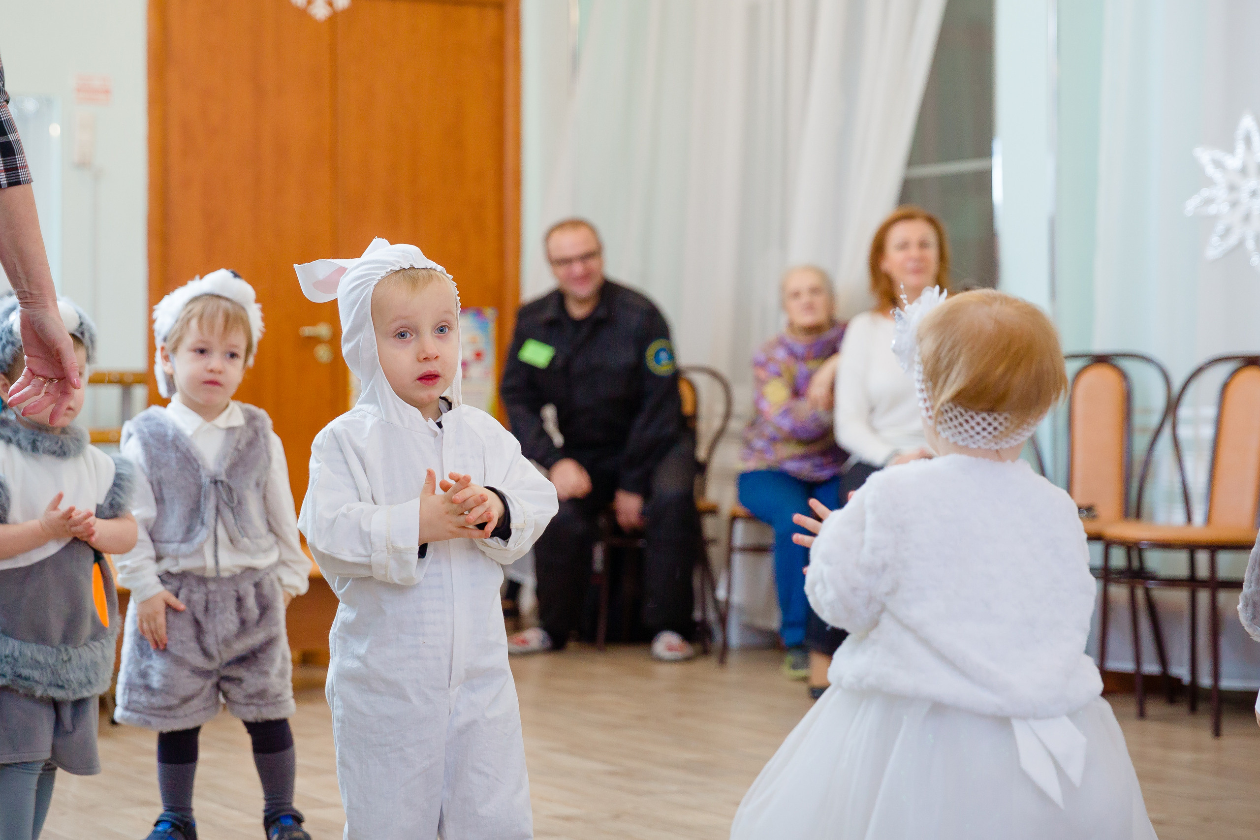 Малыши утренник. Детский и семейный фотограф в Санкт-Петербурге Елена Крюкова