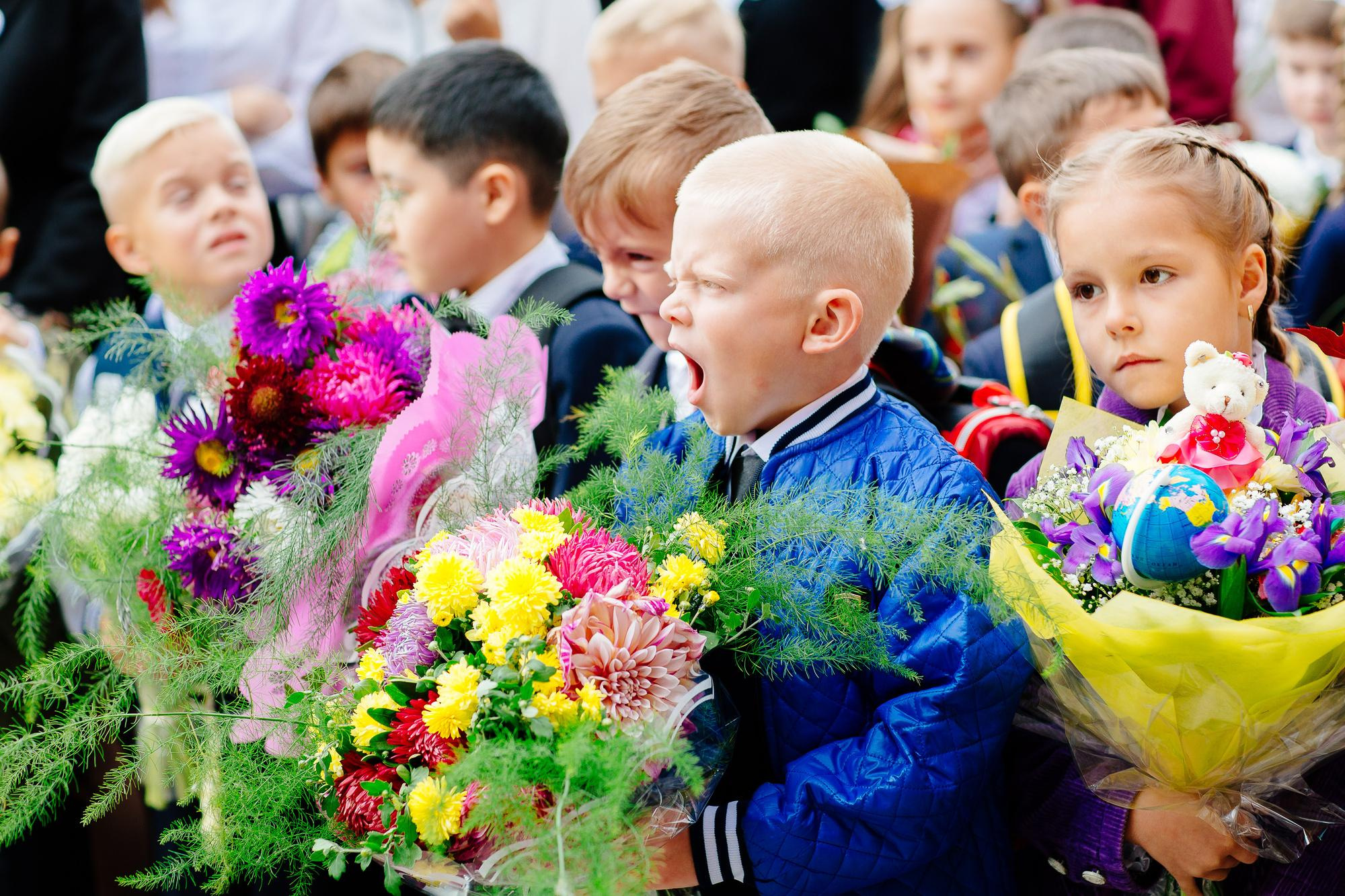 Фотосъемка первоклассников. Фотосъемка 1 сентября. Фотограф в школу.Первоклассники на линейке