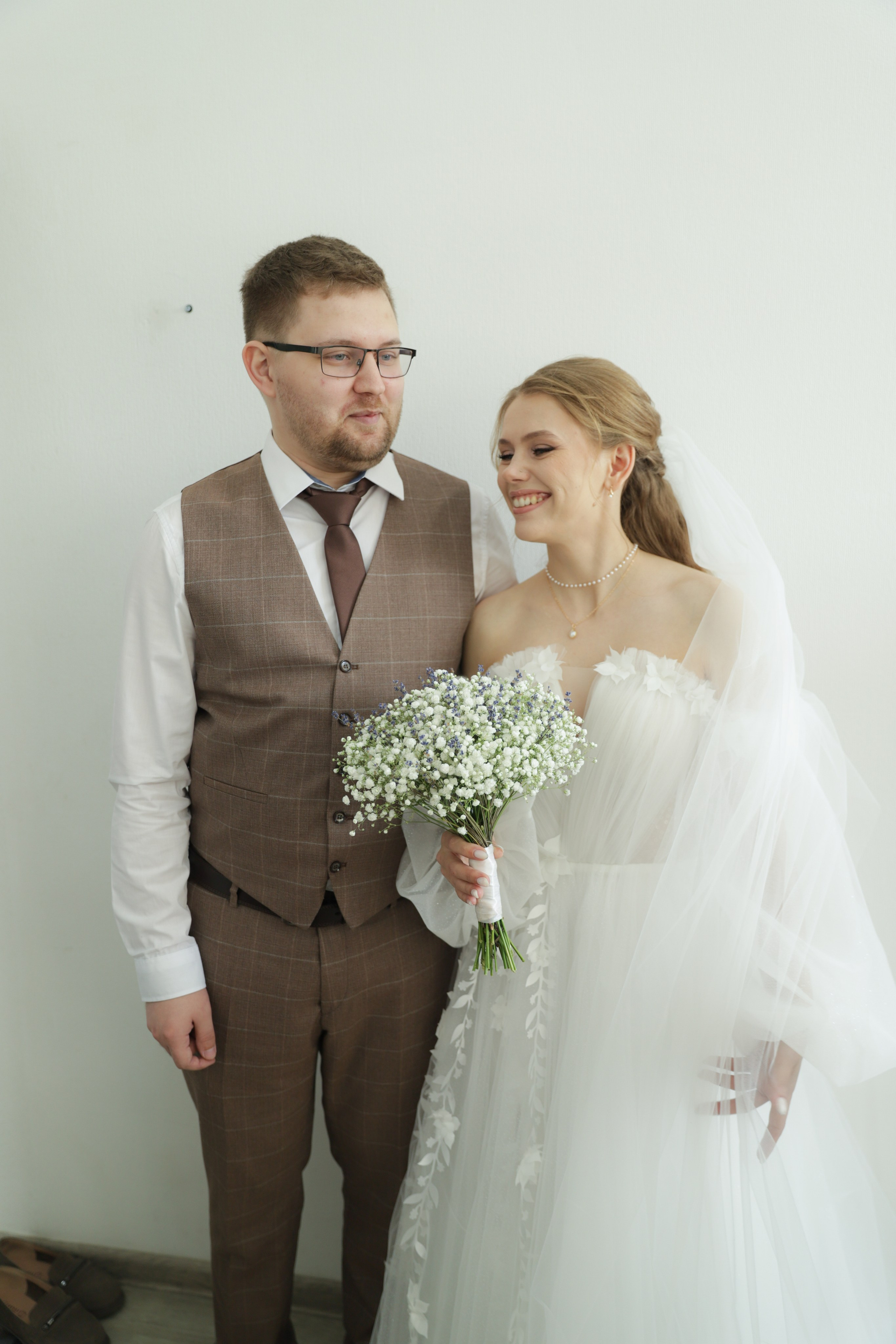 Сборы невесты Юлии. Портретный и репортажный фотограф в Казани