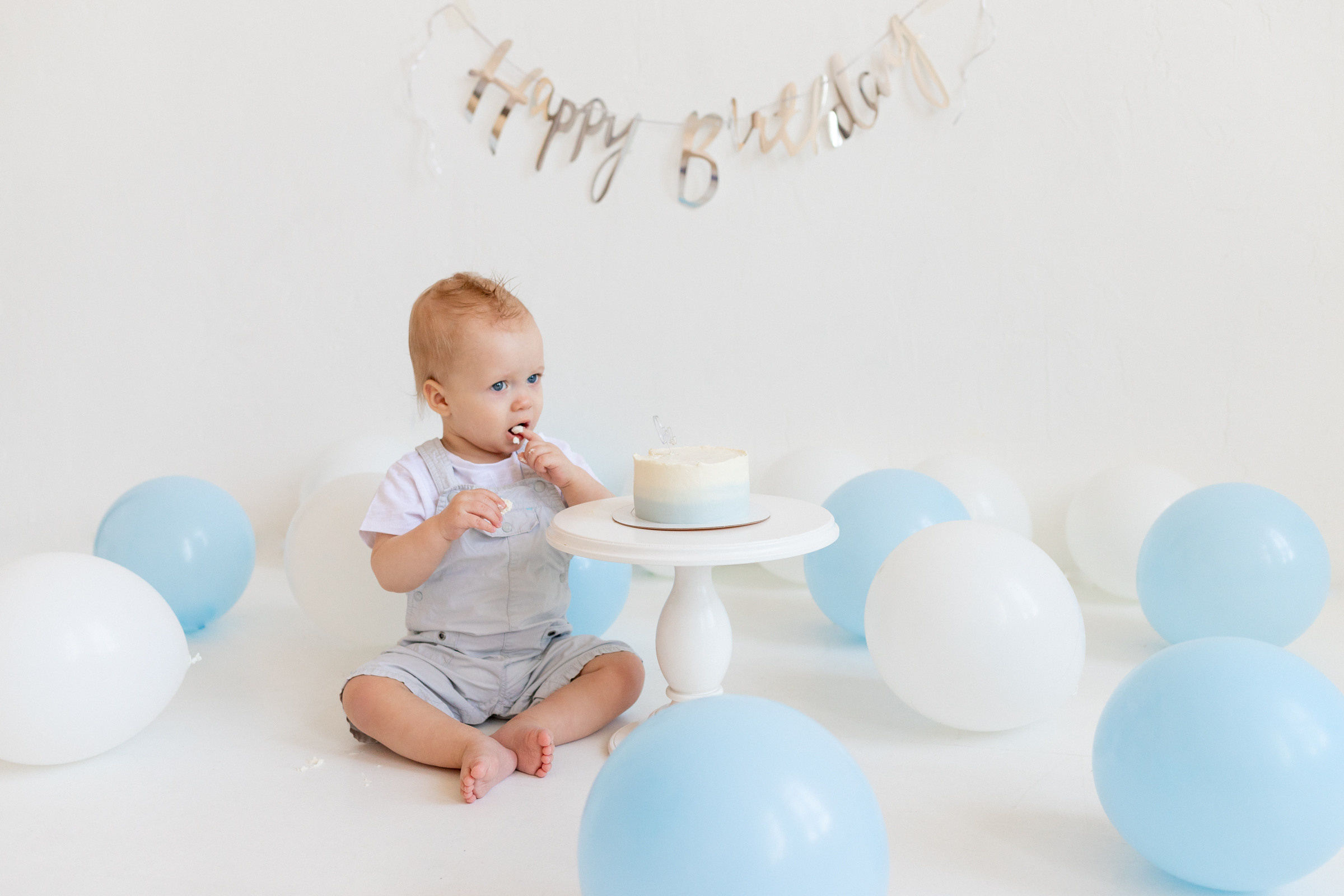 1 годик в минимализме. Портретный фотограф в Санкт-Петербурге