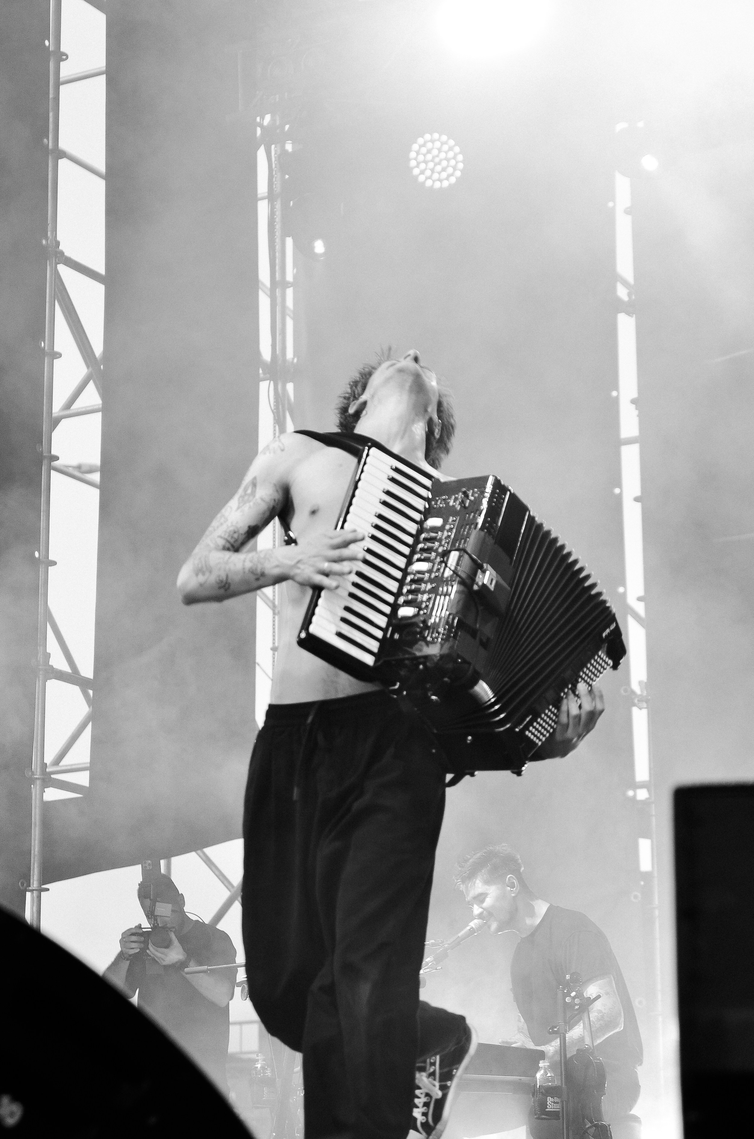 Концерт The Hatters на фестивале «Грань» в Барнауле. Денисова Аля — фотограф для парных съемок и индивидуальных историй в Барнауле