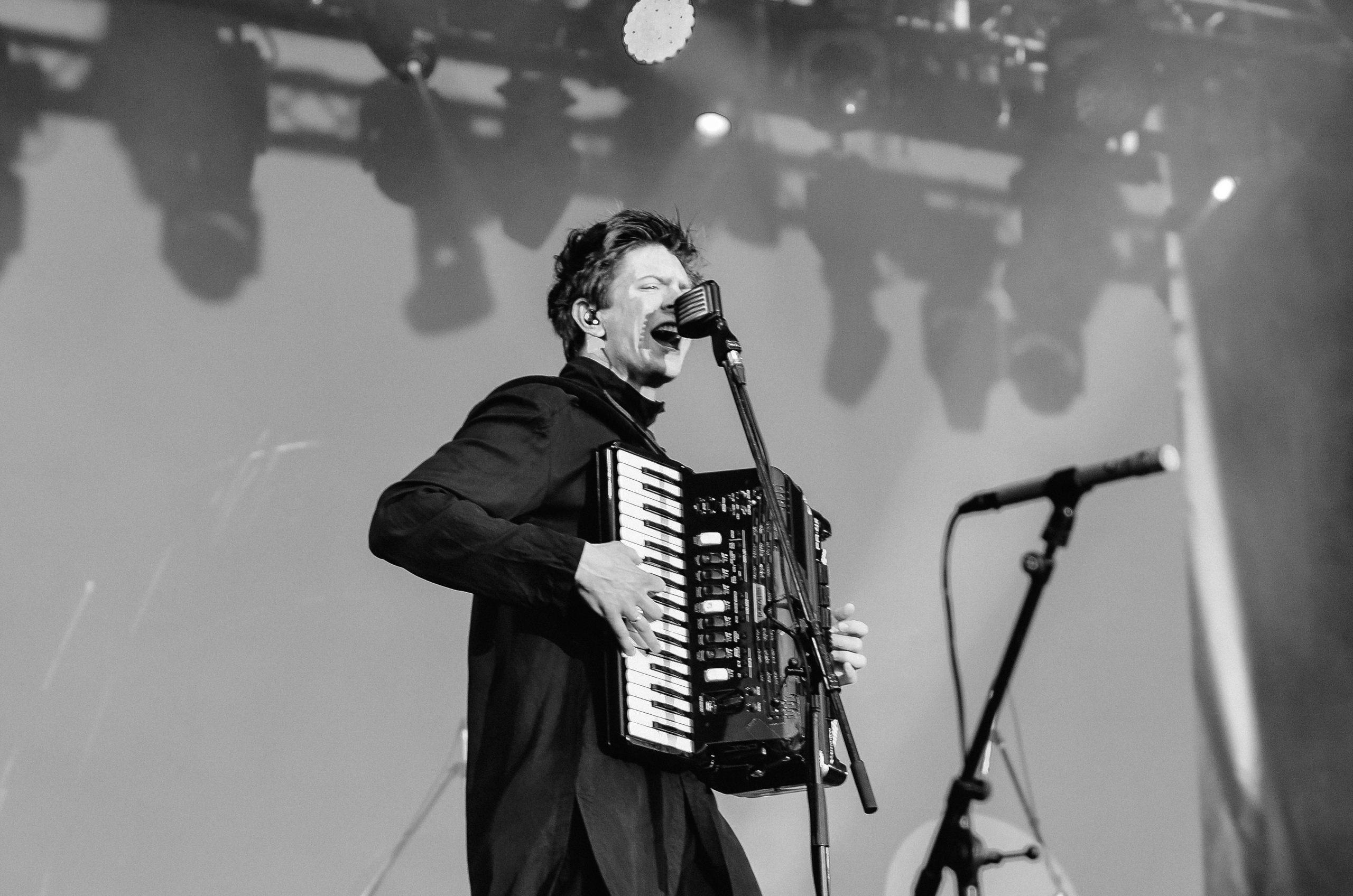 Концерт The Hatters на фестивале «Грань» в Барнауле. Денисова Аля — фотограф для парных съемок и индивидуальных историй в Барнауле