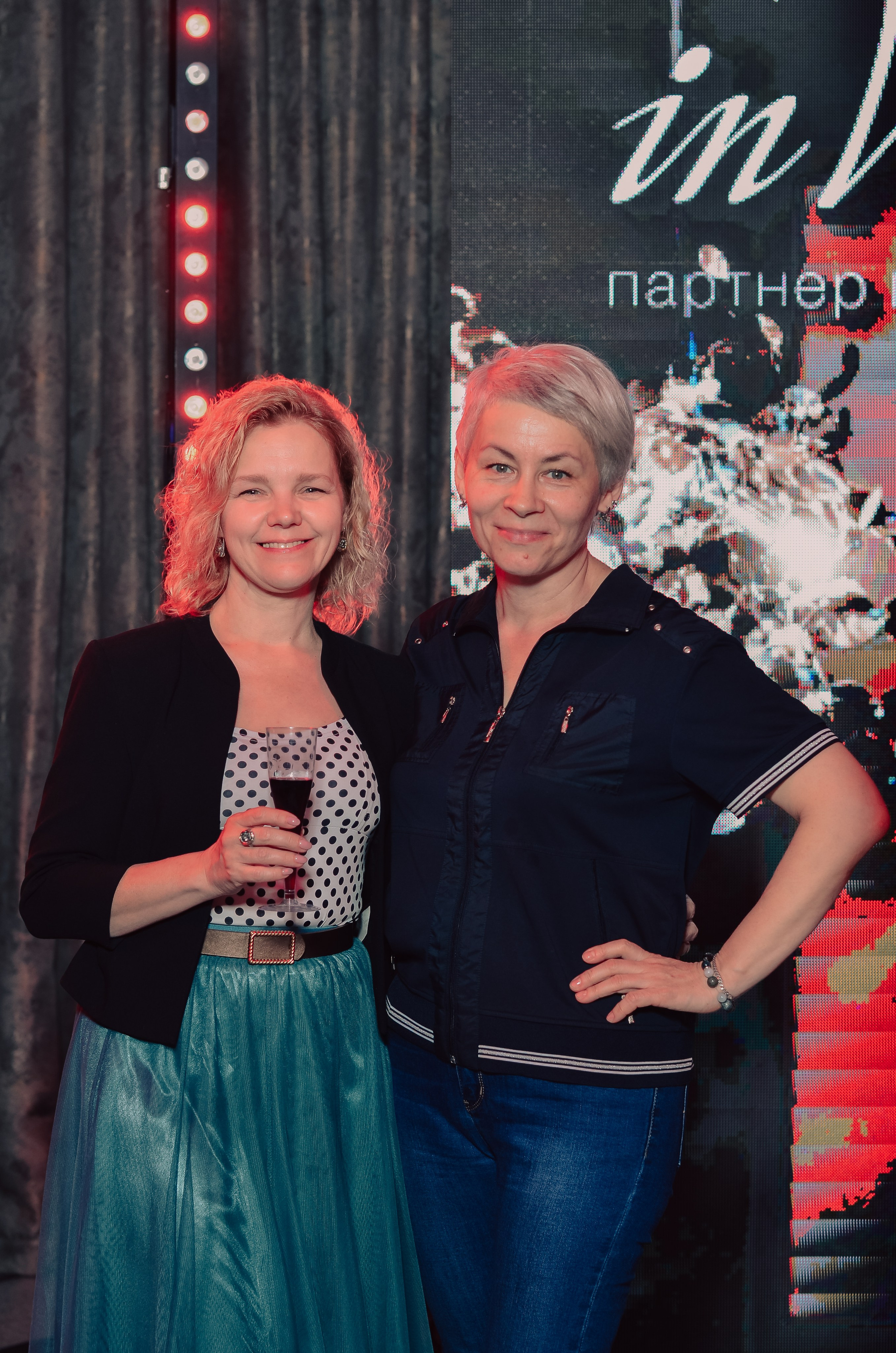 Фоторепортаж танцевального мероприятия. Денисова Аля — фотограф для парных съемок и индивидуальных историй в Барнауле