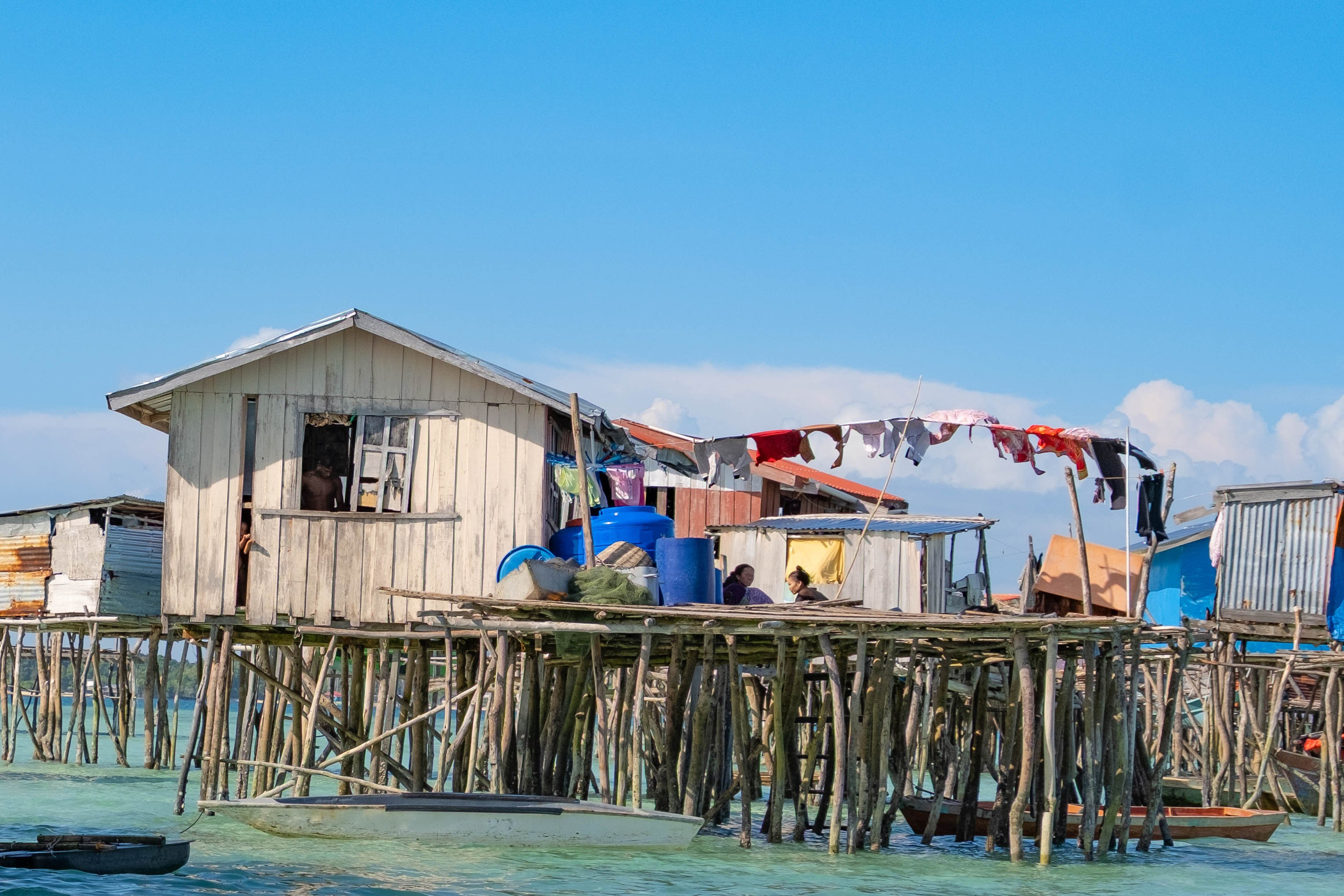 Остров. Цыгане. Фотографии из путешествий