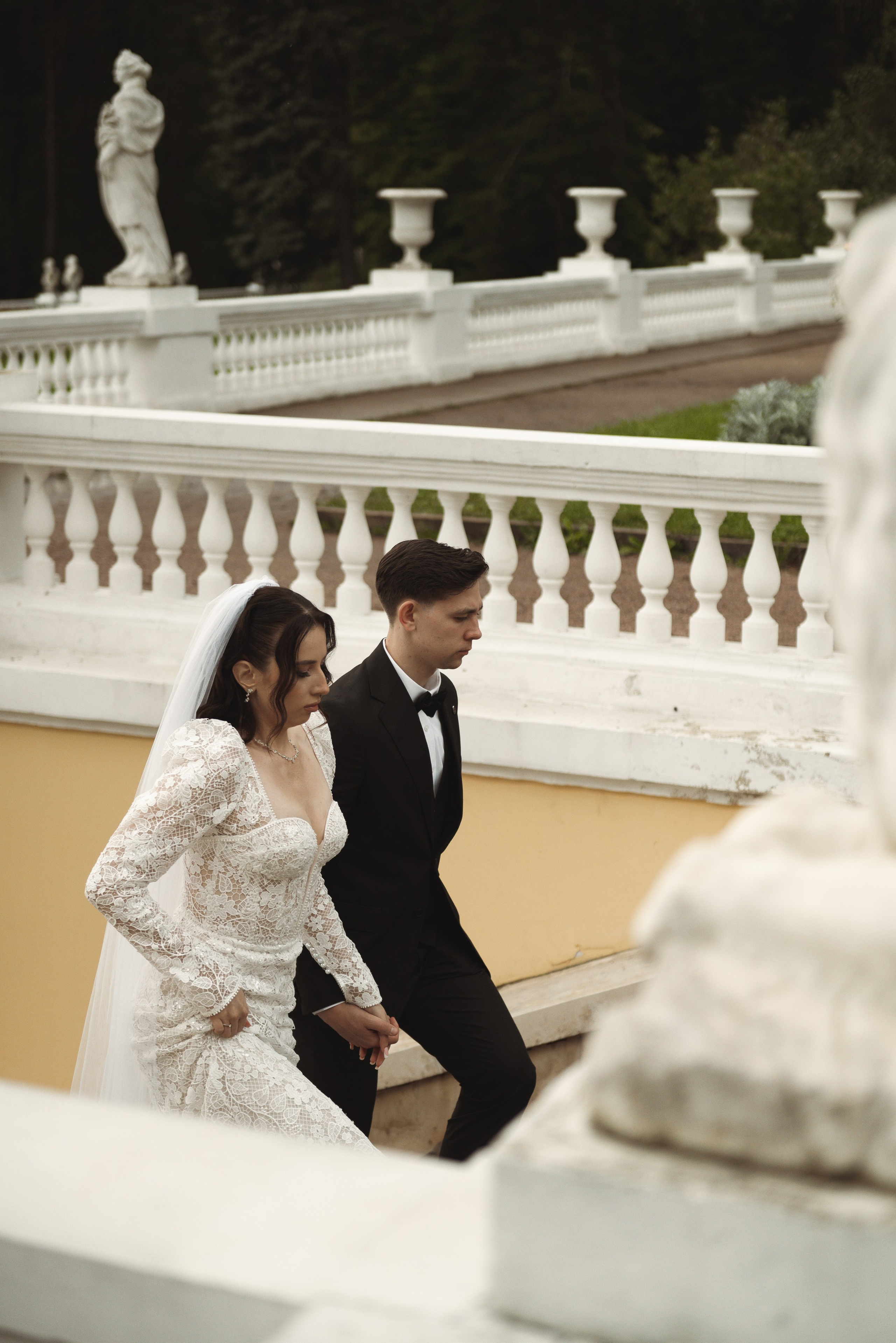 Свадебная фотосессия в Архангельском. Фотограф Москва Настя Профотовна. Репортажные, свадебные и контент фотосессии