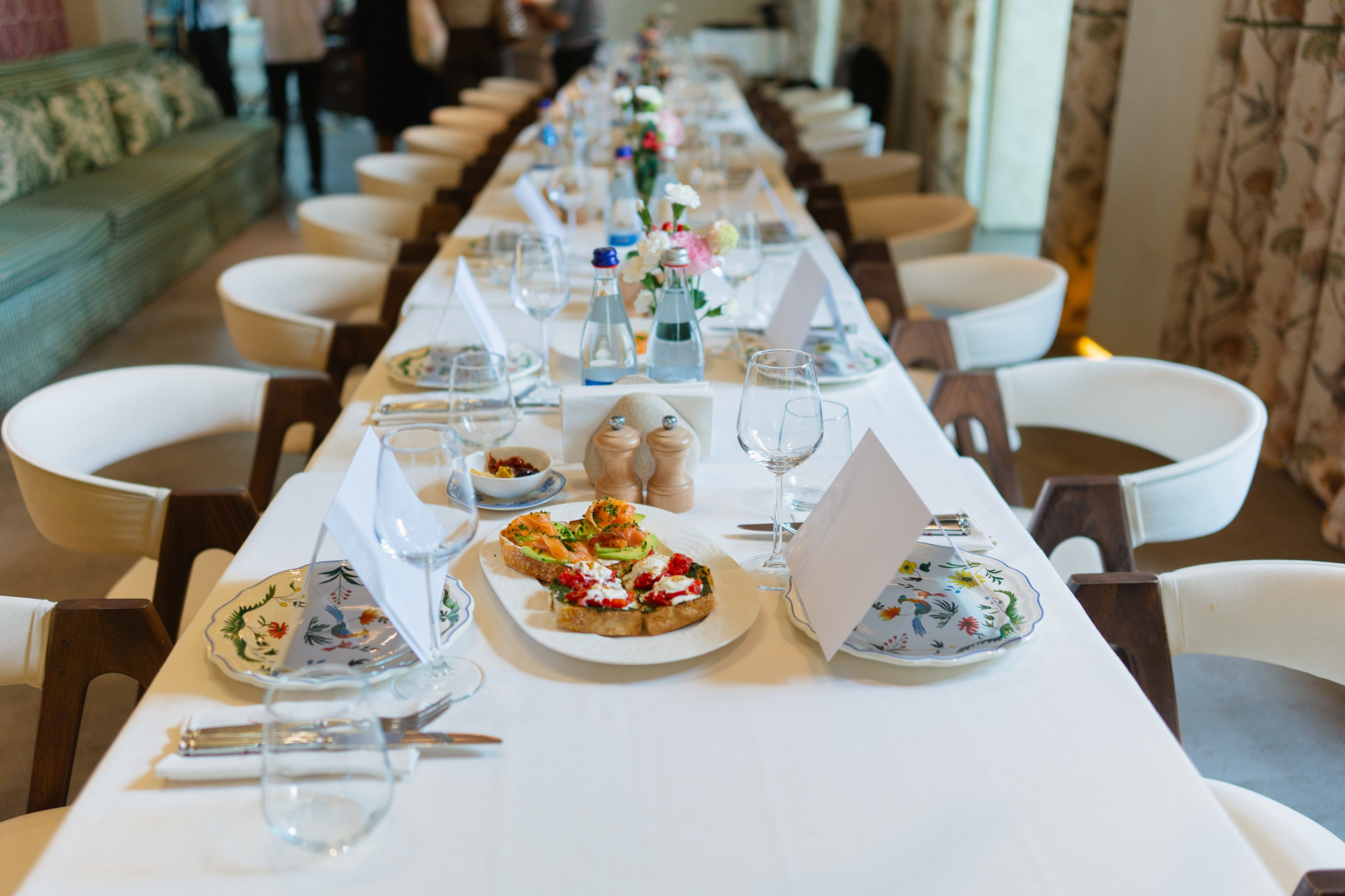 Бизнес завтрак. Профессиональная съемка в Алматы