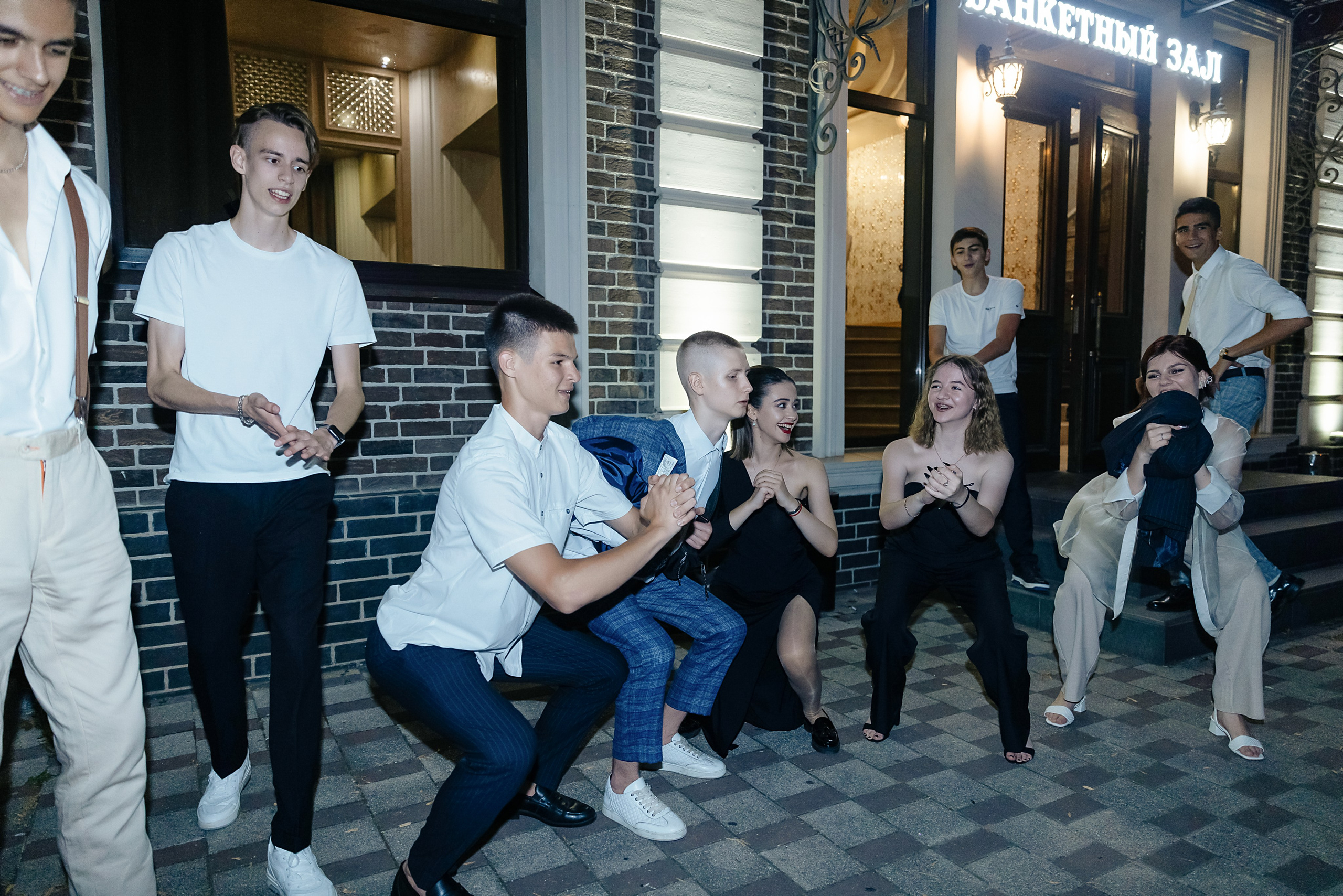 11 класс Гимназия 69. Фотограф и Видеограф в Краснодаре Юлия Солодченко