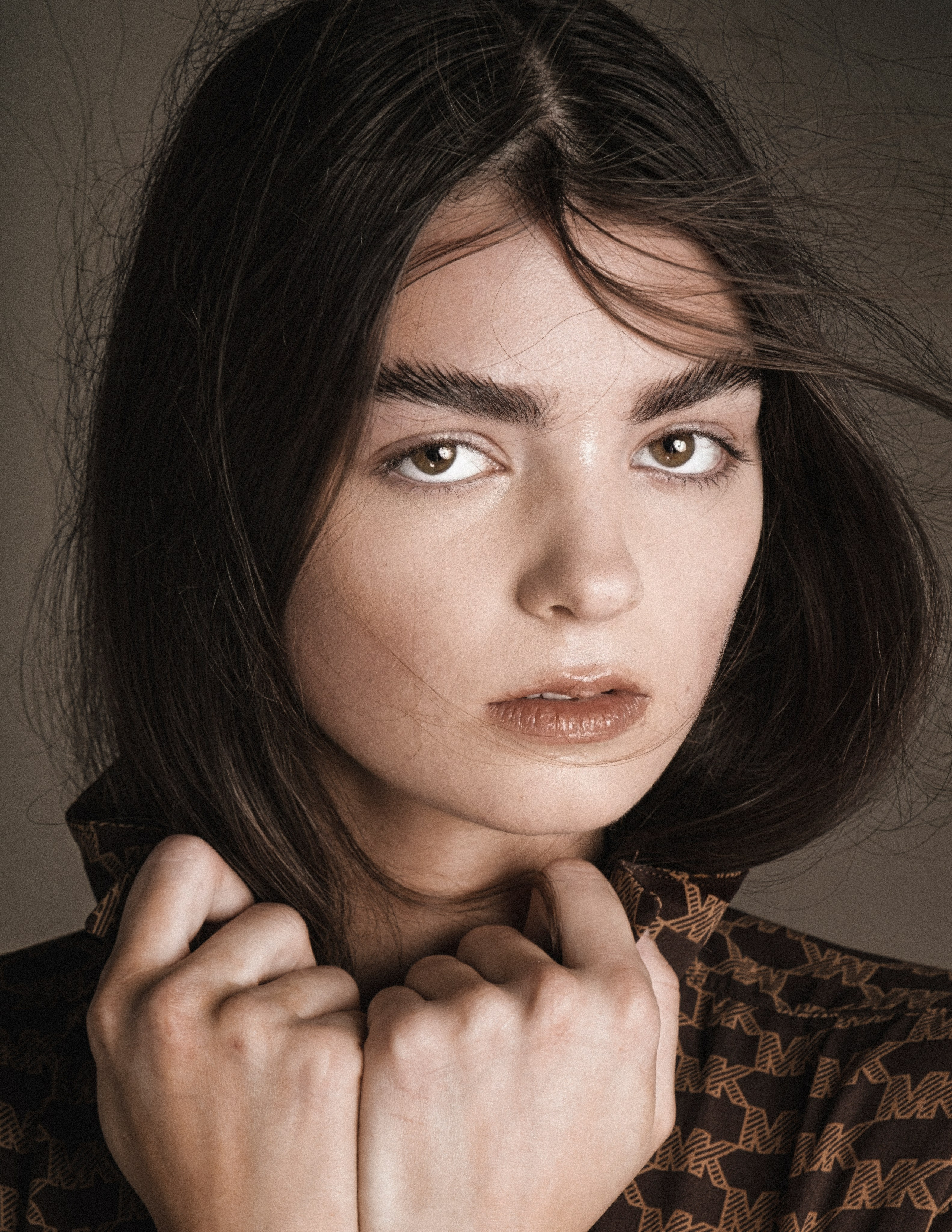 Olivia. Axis model management