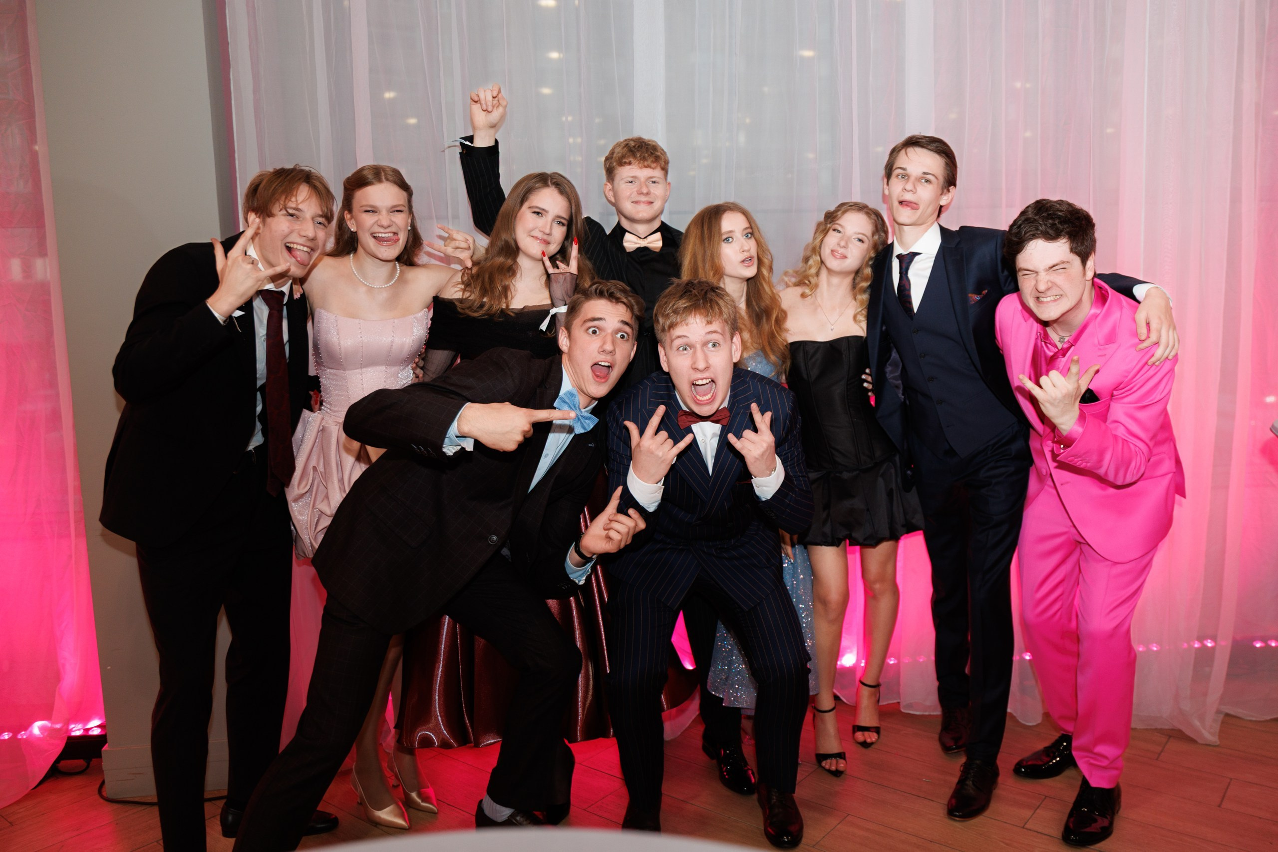 Страна 56. Репортажной, Свадебный, школьный