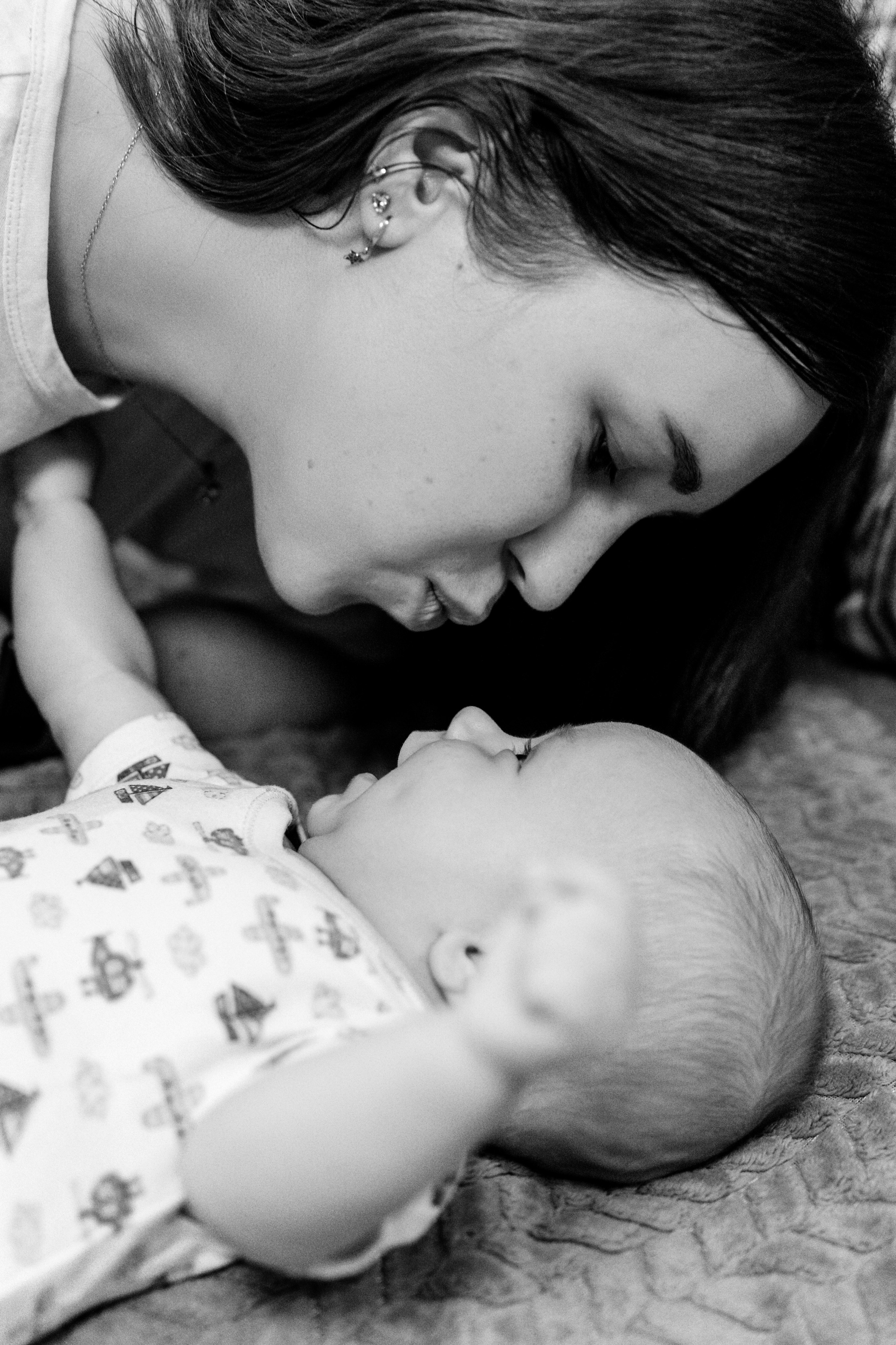 Оля и Ромка (домашняя фотосессия). Ваш семейный фотограф в Минске — Вика Трегубова