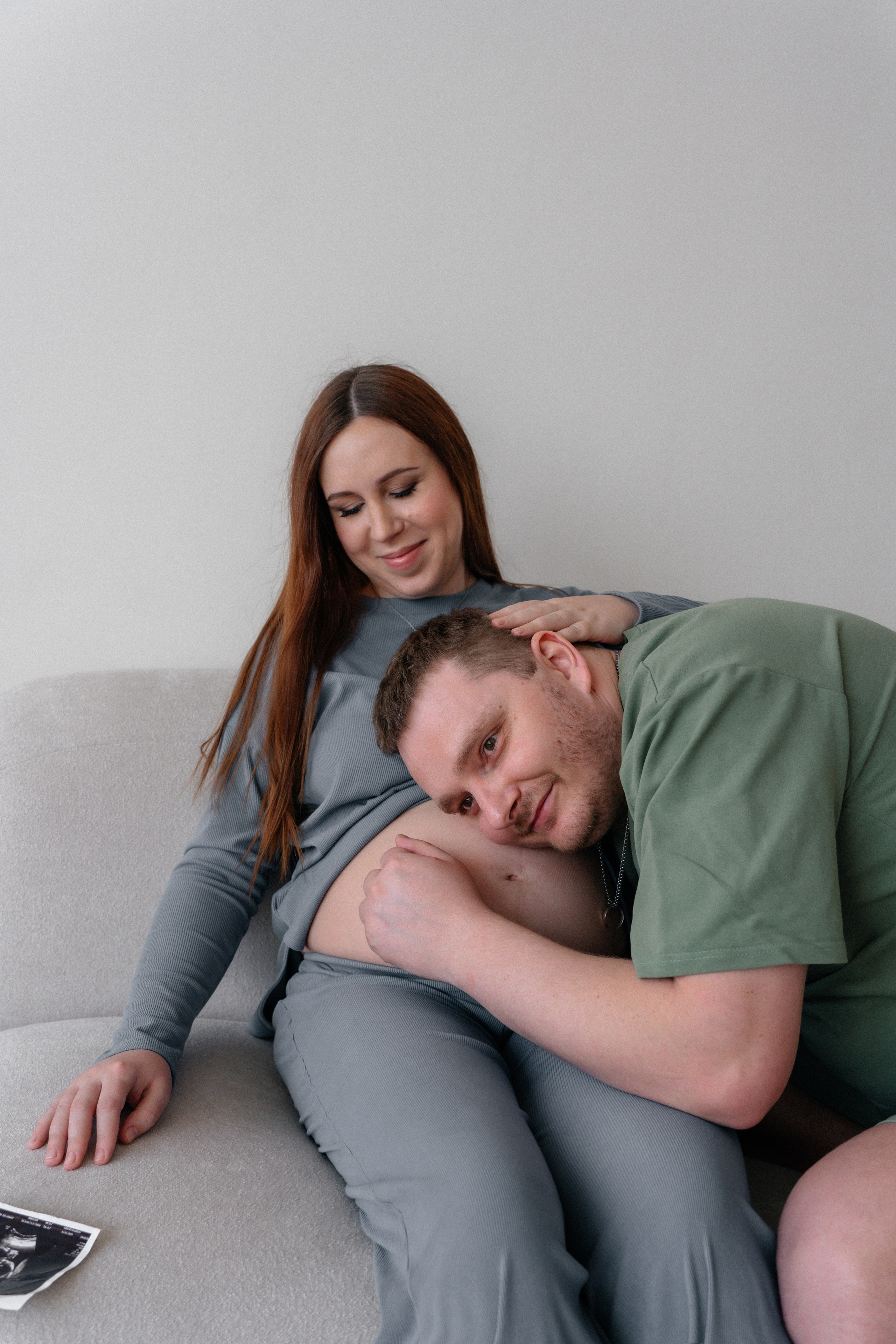 Нежность ожидания: фотосессия беременной девушки. Ваш семейный фотограф в Минске — Вика Трегубова