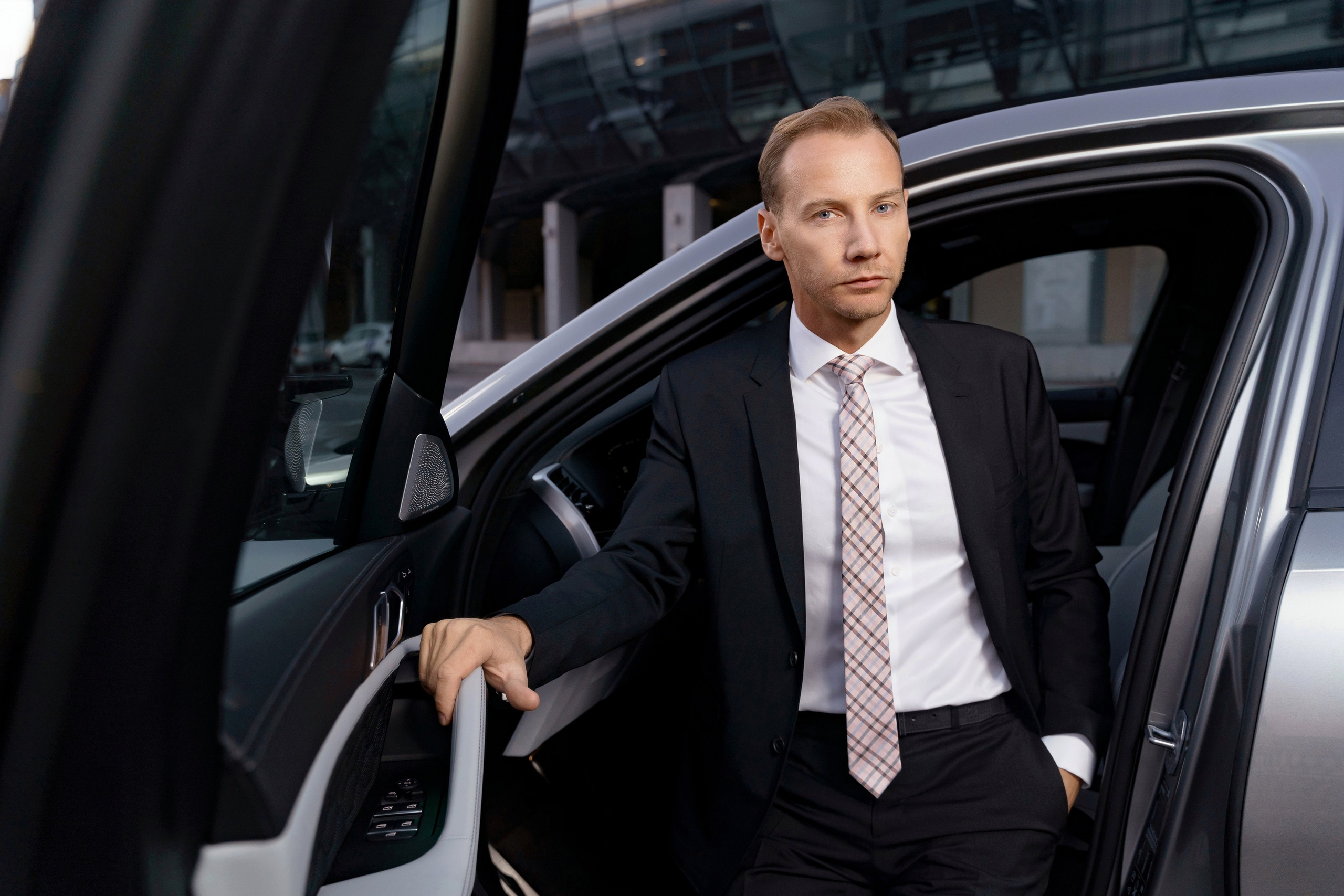 Имиджевые портреты генерального директора компании. Корпоративный, имиджевый и промышленный фотограф — Максим Меш