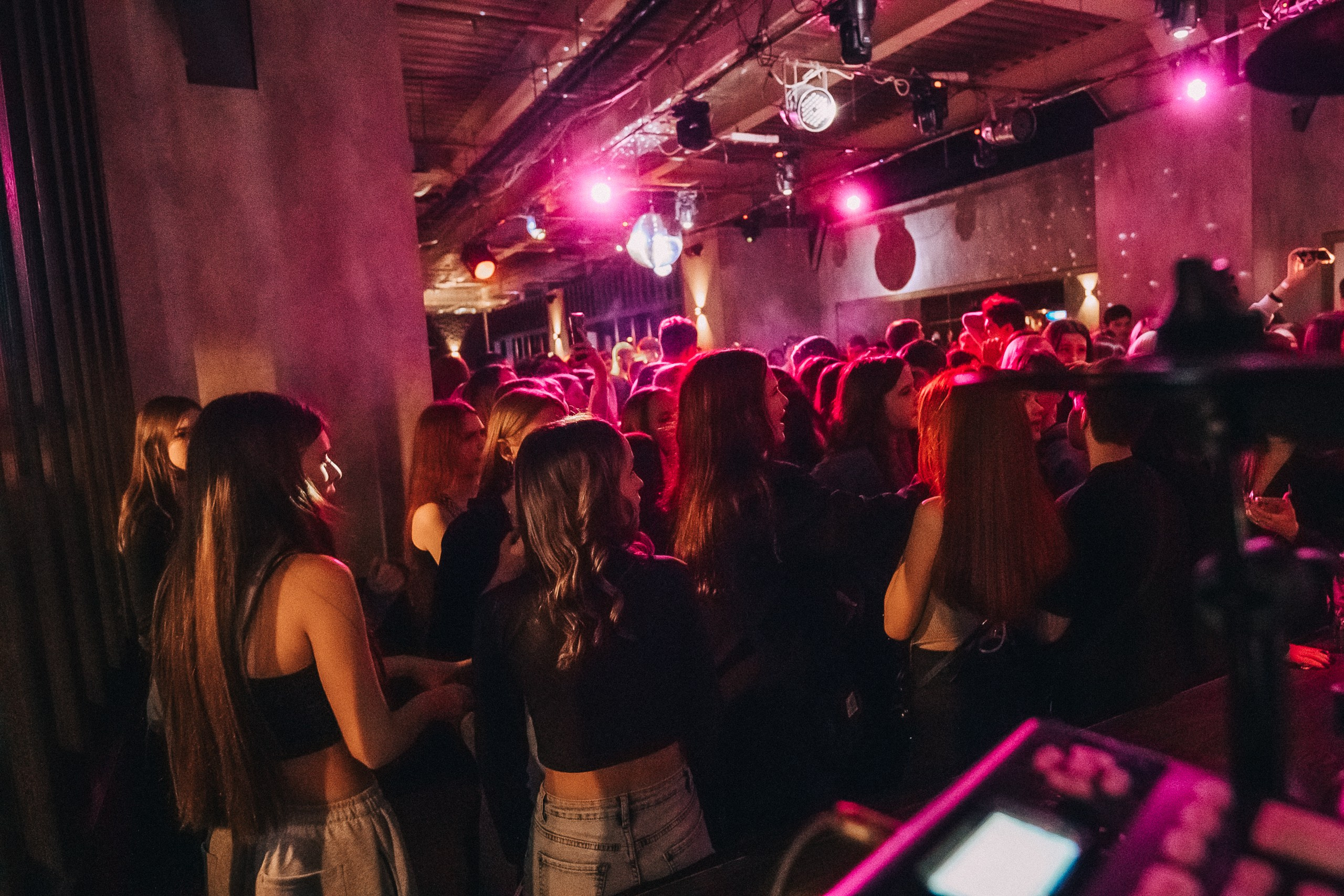 8 MARCH WOMENS DAY PARTY. Фотограф в Кемерово Владислав Шульц