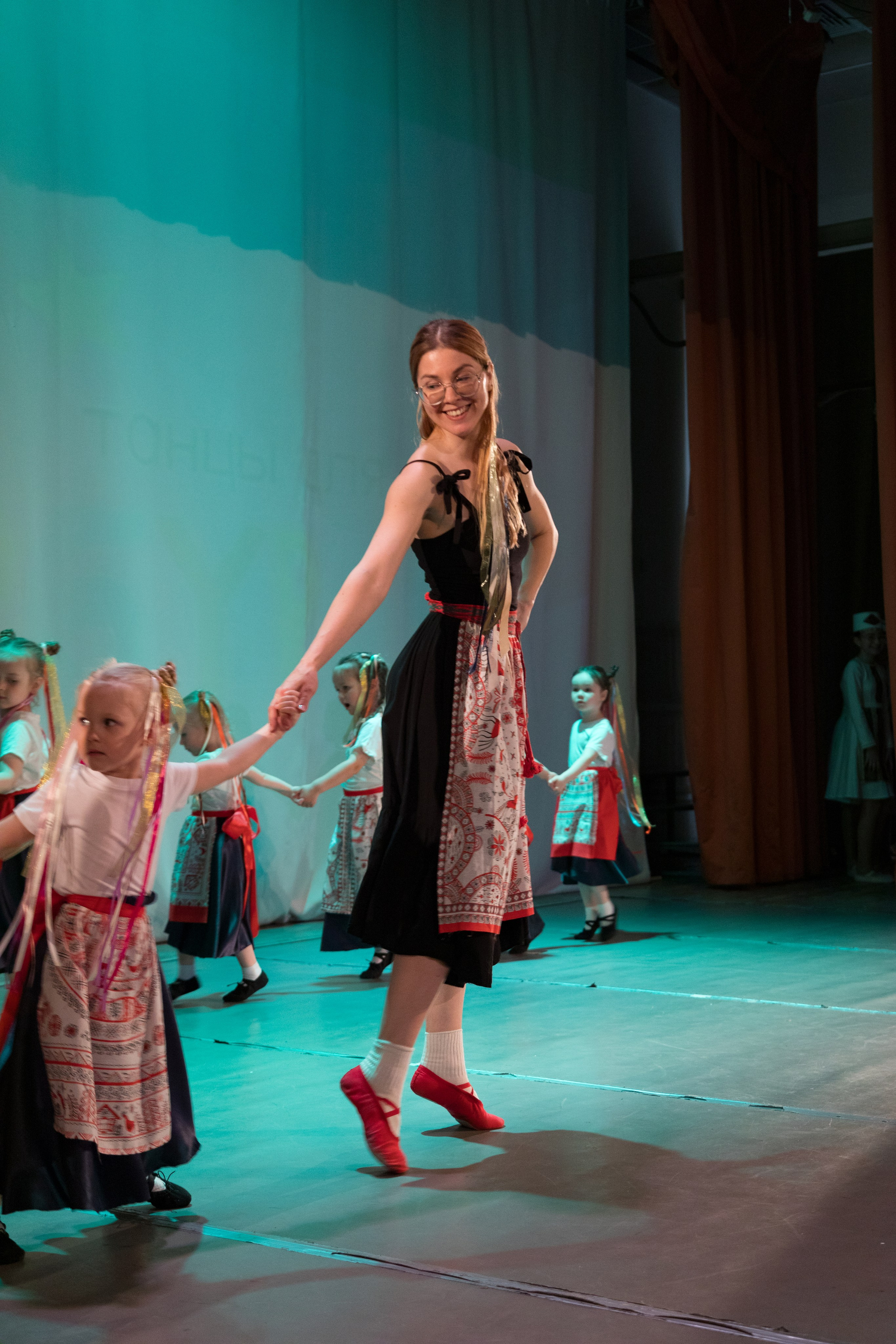 Большой концерт маленьких танцоров. Детский и контент фотограф Надя Волкова Санкт-Петербург