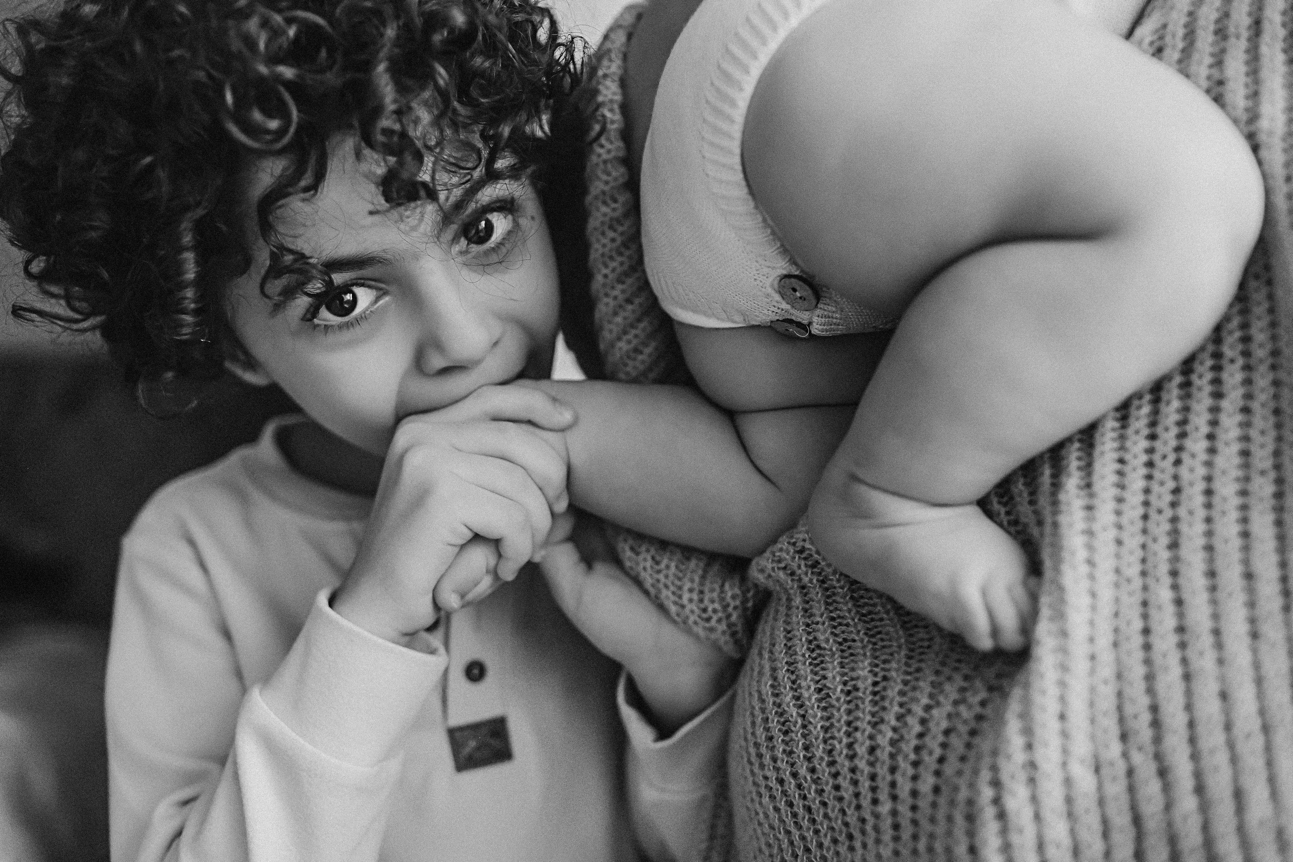 С малышкой. Семейный фотограф Тюмень, фотограф на роды Салмина Мария