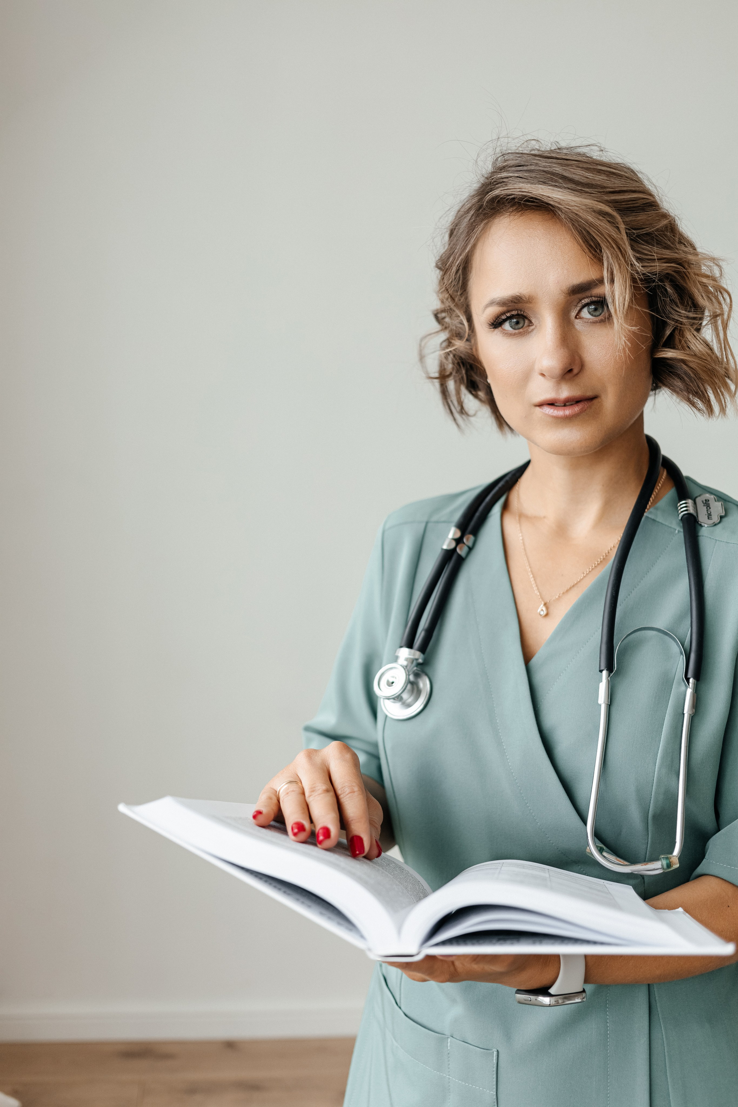 Контентные фотографии для профиля гастроэнтеролога. КОНТЕНТ ФОТОГРАФ