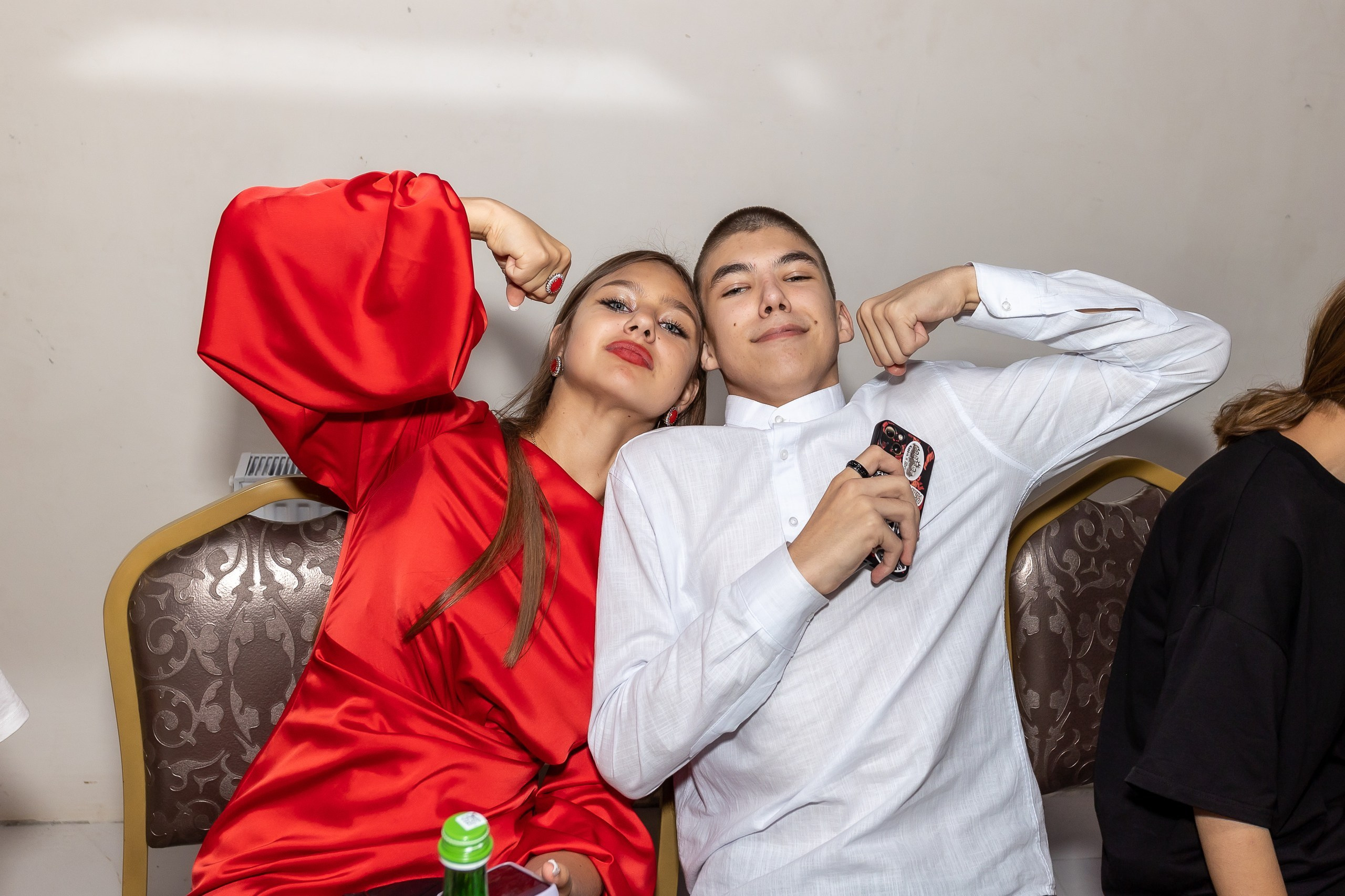 Вручение аттестата и выпускной вечер. Выпускные альбомы Майкоп, Краснодар Елена Золотарева