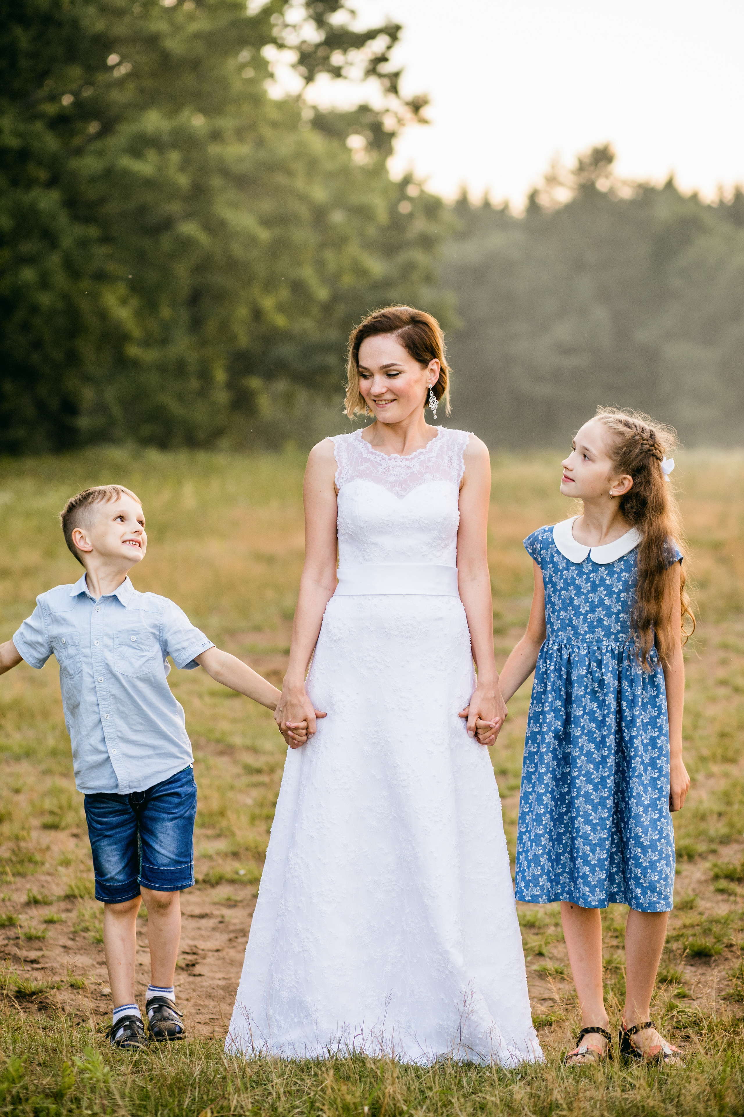 Анатолий и Юлия и их свадебно-семейная прогулка. Свадебный и Семейный фотограф в Минске Сергей Ильин
