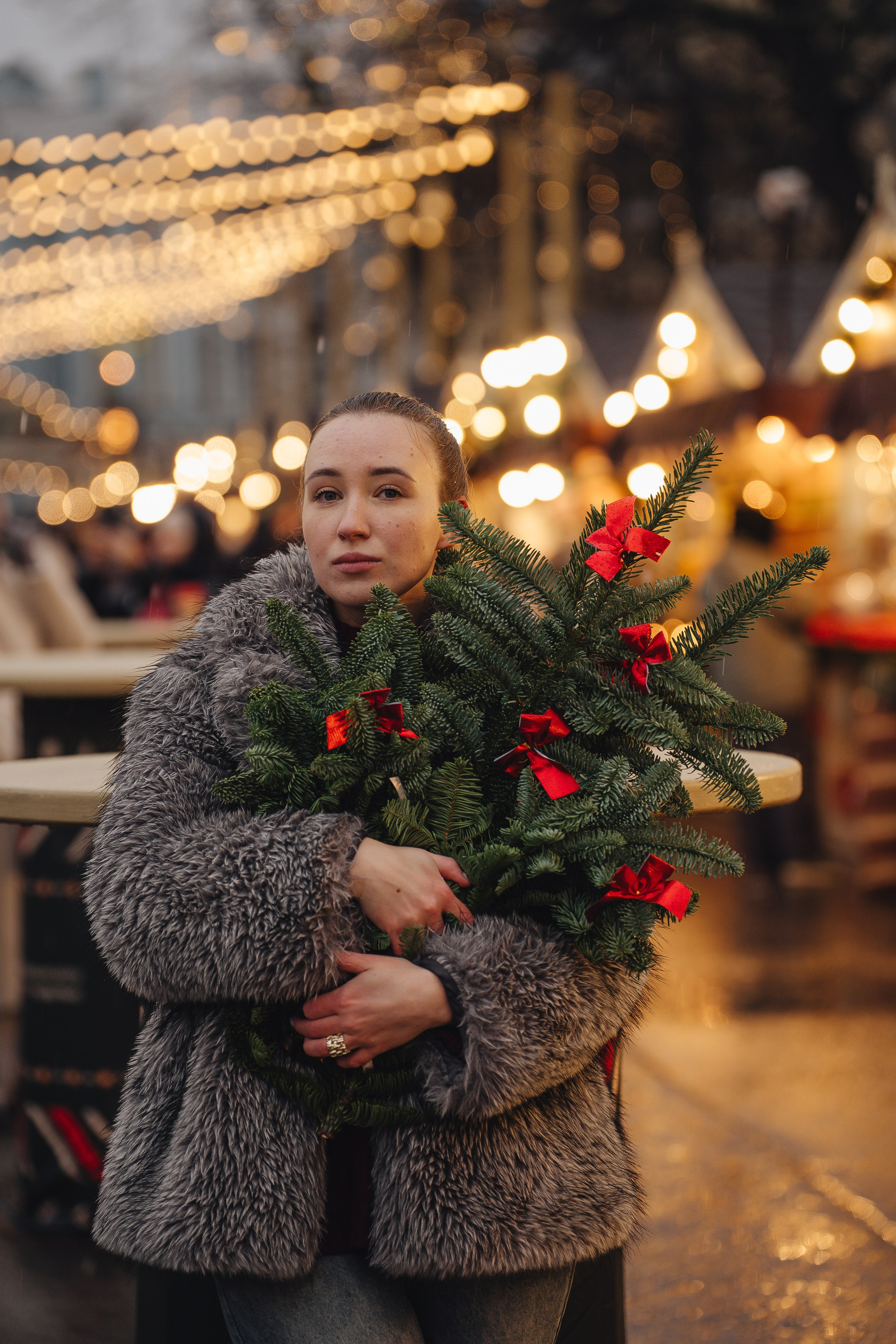 ПРОГУЛКА НА МАНЕЖНОЙ ПЛОЩАДИ ДЛЯ ДЕВУШКИ ПЕРЕД НОВЫМ ГОДОМ (НОВОГОДНЯЯ ФОТОСЕССИИЯ НА МАНЕЖНОЙ ПЛОЩАДИ). Профессиональный фотограф, Санкт-Петербург — Виктория Богомолова