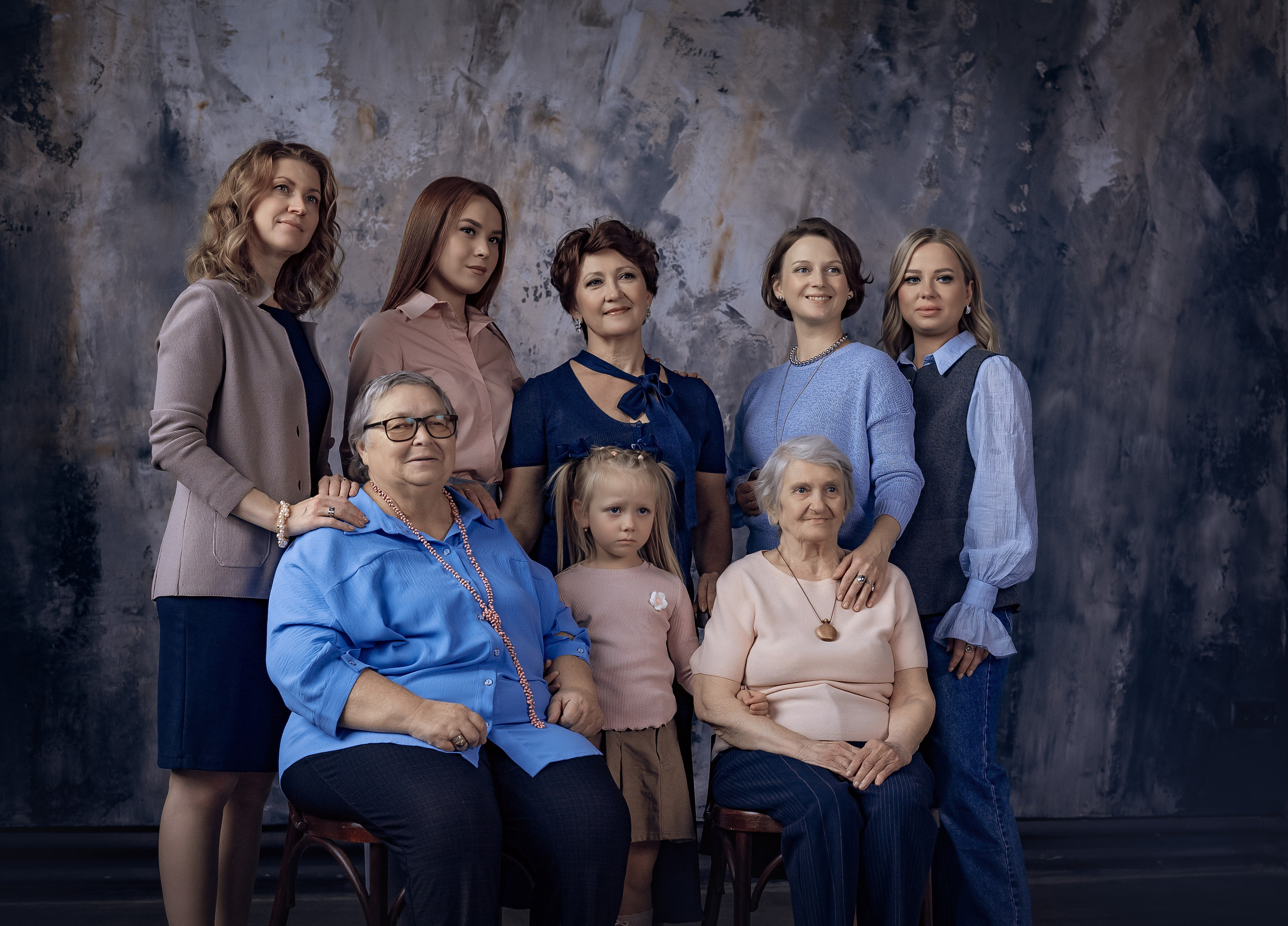 Сьемка поколений. Фотографы крещения/венчания  Красноярск Татьяна и Вячеслав Переваловы