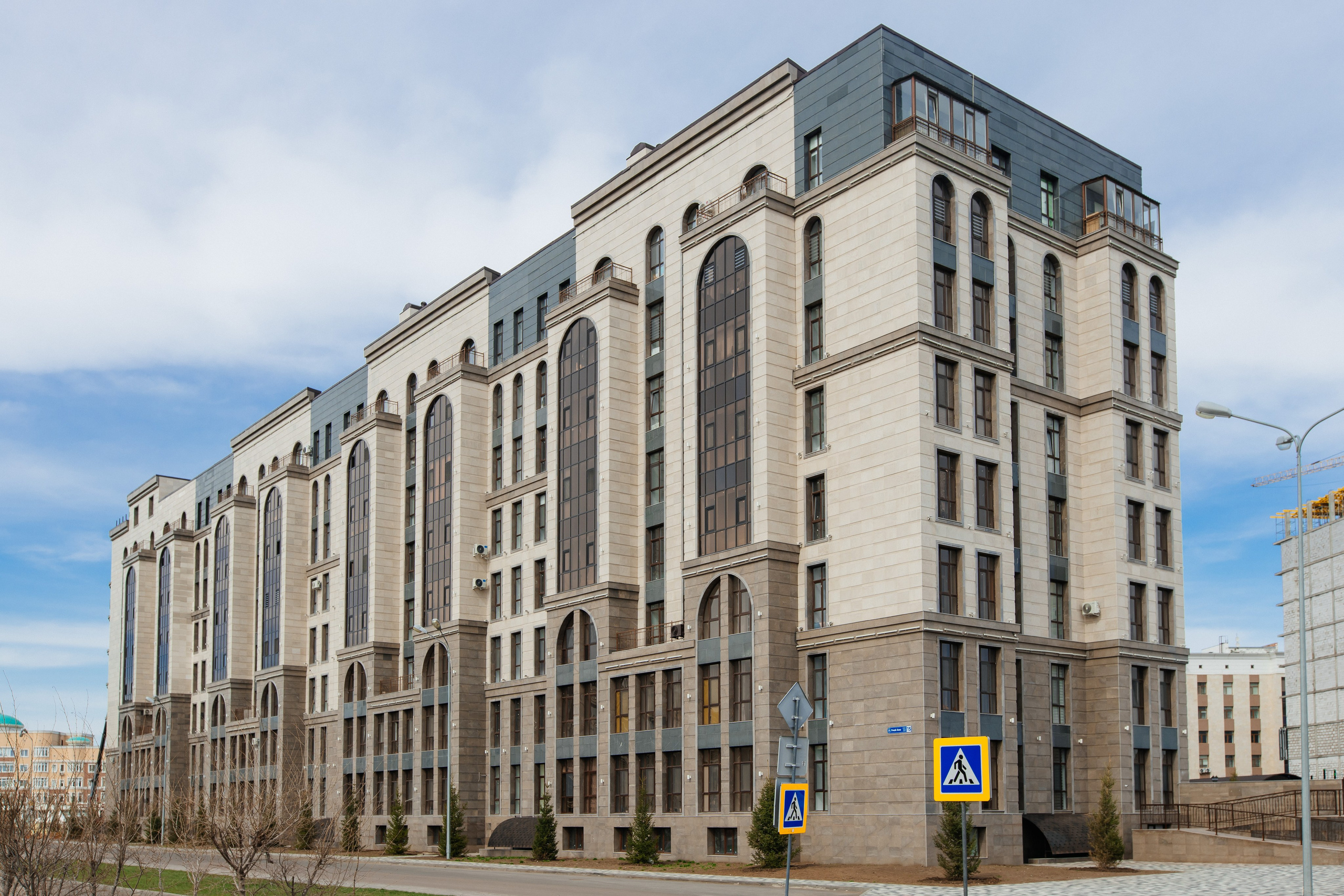 Проект 5. Сбор фотографии ЖК для клипа «Хочу квартиру от Габита». Дата: май 2022. Профессиональный фотограф в городе Астана/Алматы Даурен Сембаев