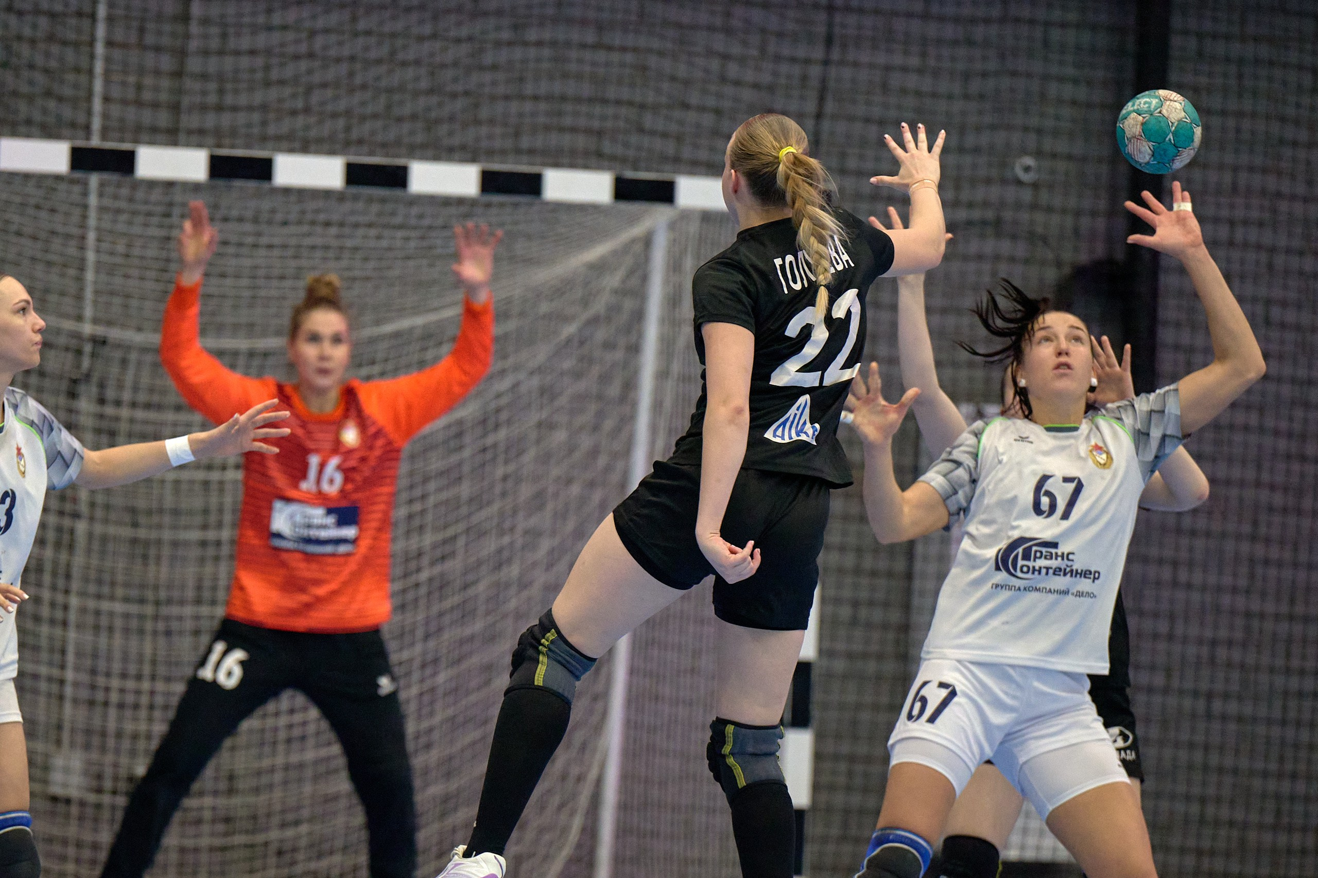 Гандбол. OLIMPBET Суперлига. «Университет» — «ЦСКА». Спортивный репортажный фотограф в Ижевске Сергей Мерзляков