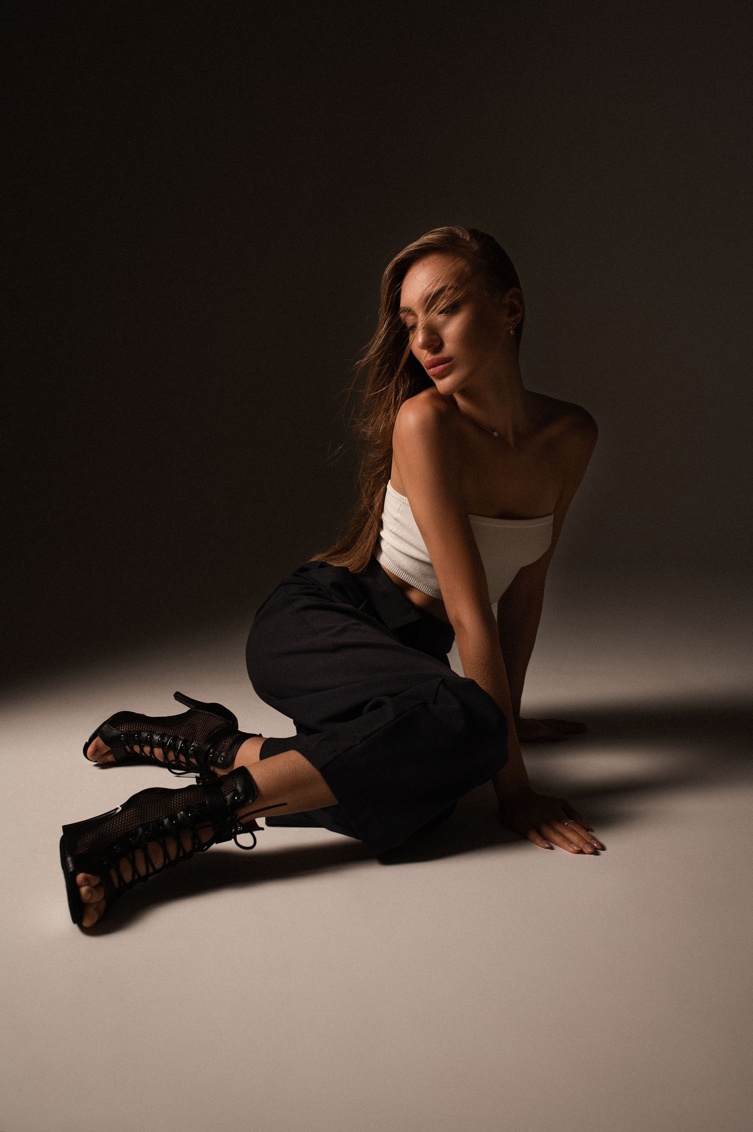 Валерия Крюкова. Фотостудия Алматы — 2 Stula.Studio | Аренда залов