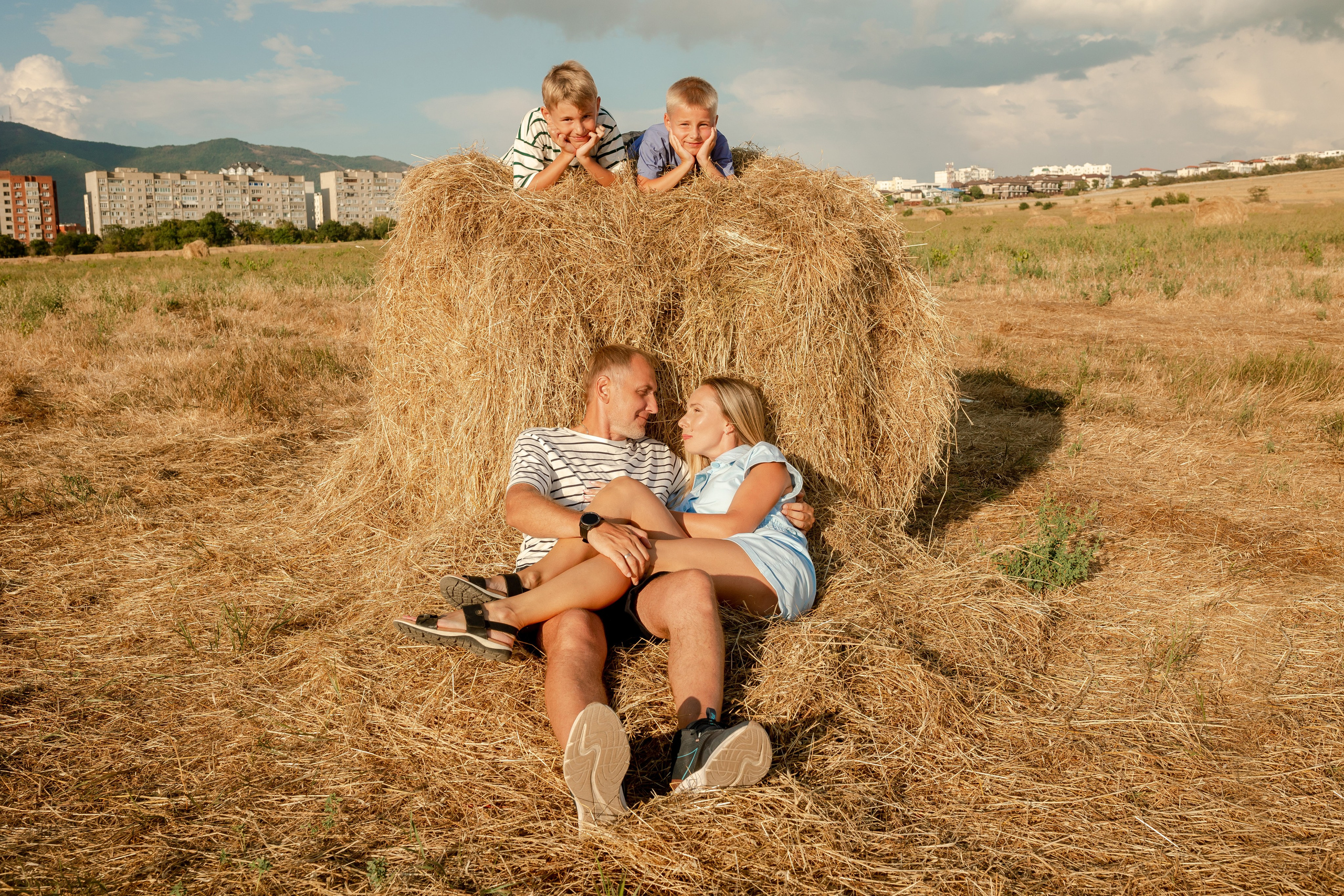 Оксана, Роман, Аким и Матвей. Фотограф в Геленджике, Архипо-Осиповке, Абрау-Дюрсо, Кринице Виктория