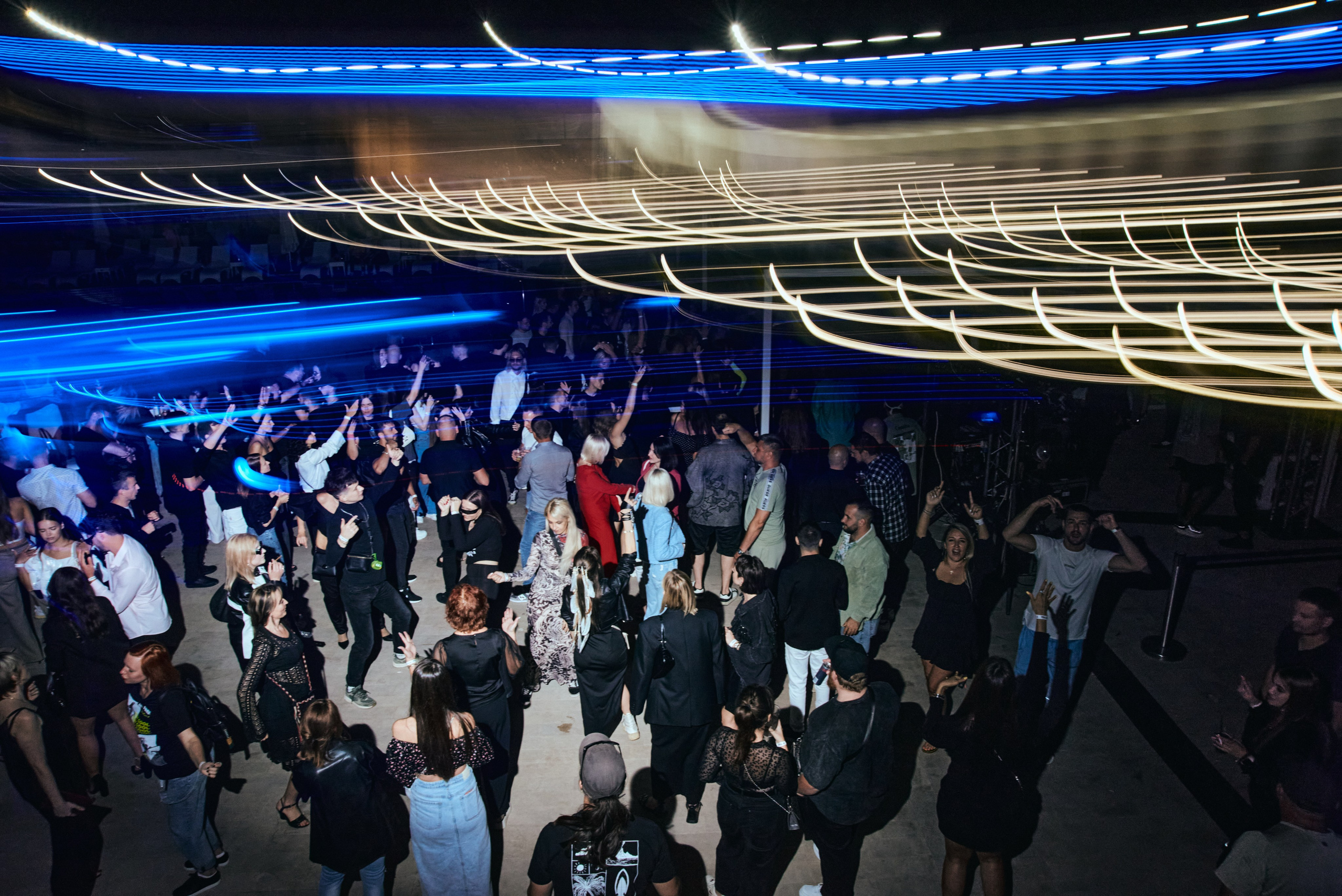 Репортаж вечеринка электронной музыки в Jani Cristal