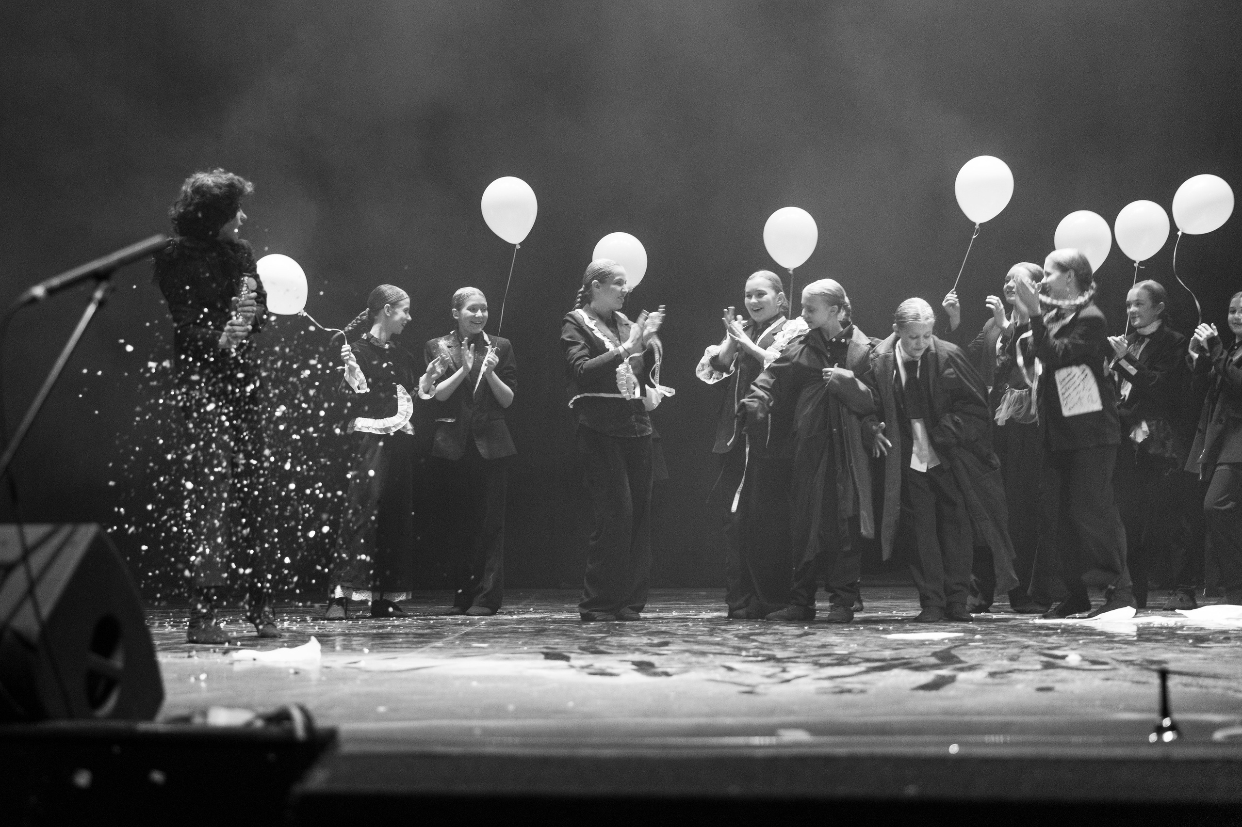 Гоголь. Зарисовки. Фотограф Сергей Ловкий