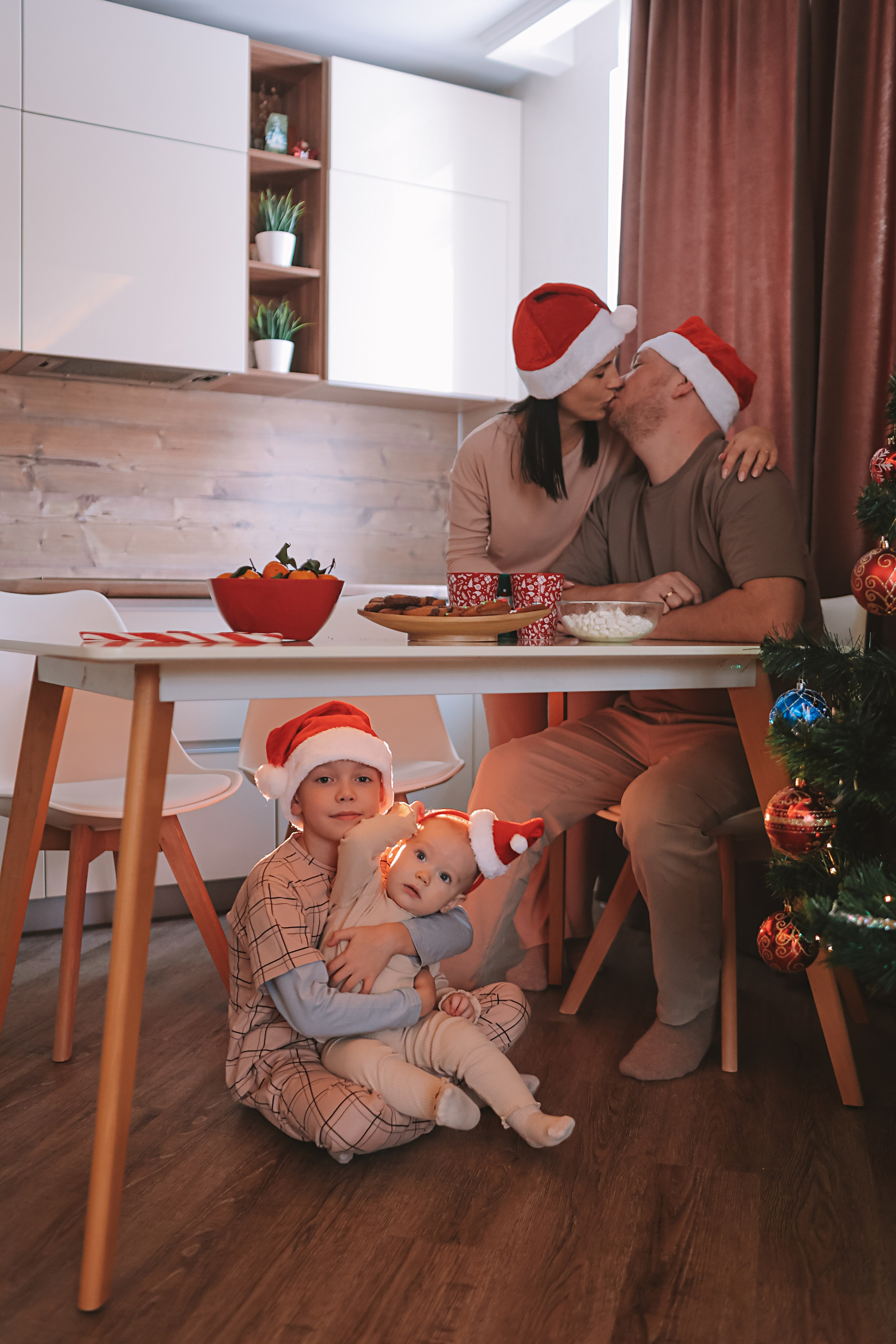 Дома. Семейный фотограф Тюмень, фотограф на роды Салмина Мария