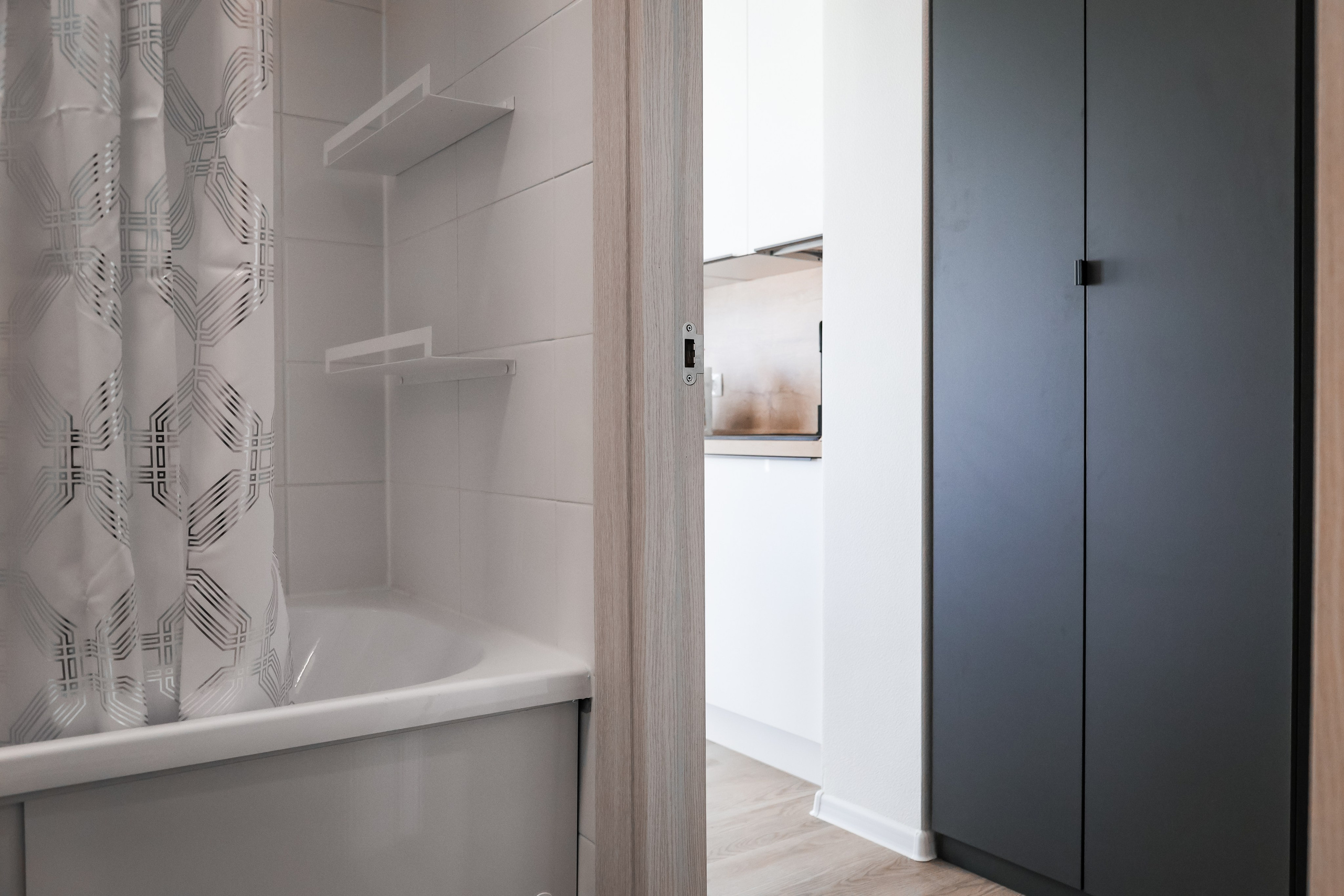 APARTMENT COMPLEX INTERIOR. Mixturecaptures