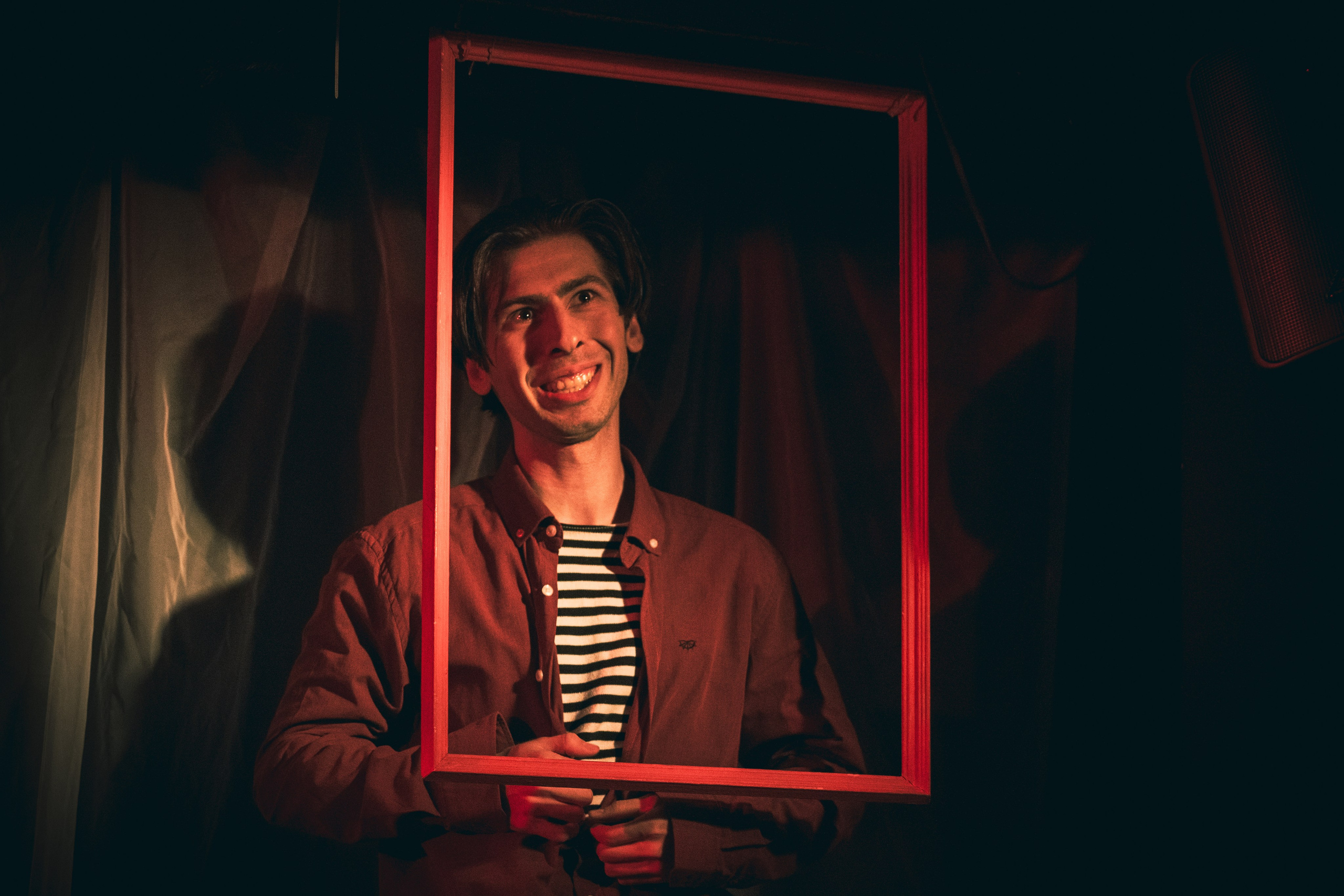 Стеклянный зверинец. Фотограф и оператор в Москве Елизавета Коргалидзе