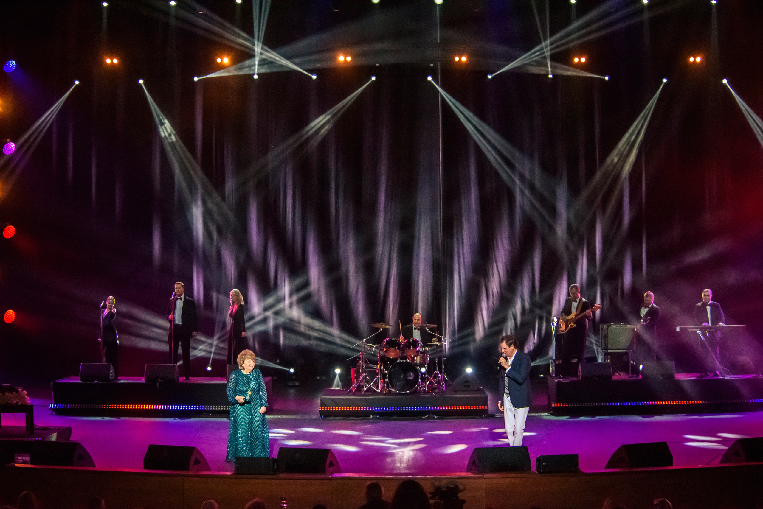 Лариса Рубальская «40 лет с песней по жизни» — Крокус Сити Холл. Бренд-фотограф для экспертов и блогеров в Москве Влада Горбовская