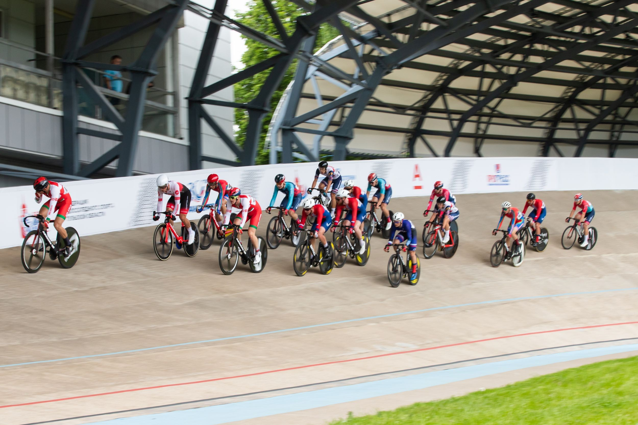 Соревнования по велоспорту «Большой приз Тулы» (19 мая 2023). Репортажный фотограф Алексей Пирязев