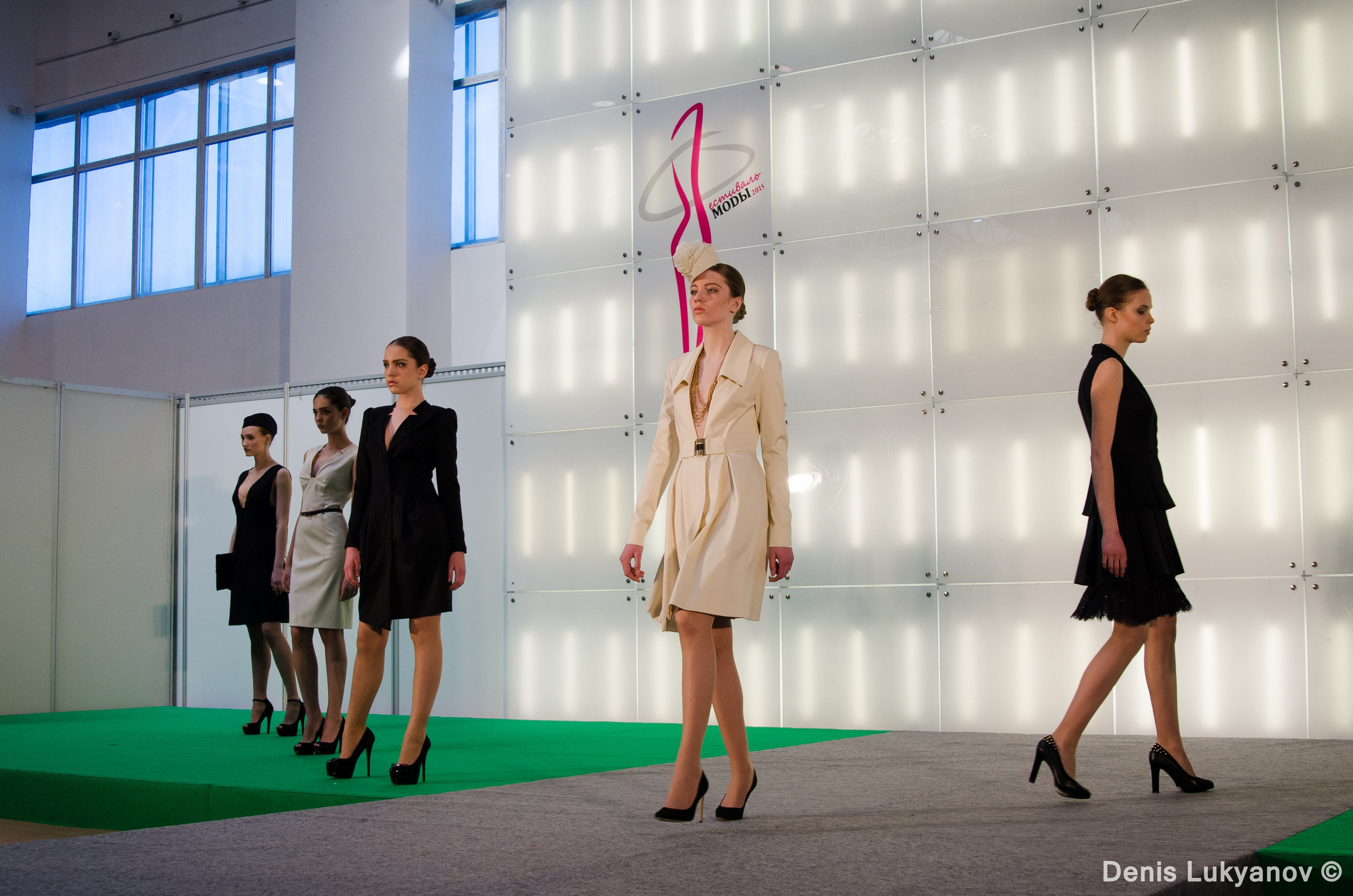 Формула Моды.Континент. Свадебный и семейный фотограф Денис Лукьянов в Краснодаре, Краснодарском крае и Республике Крым