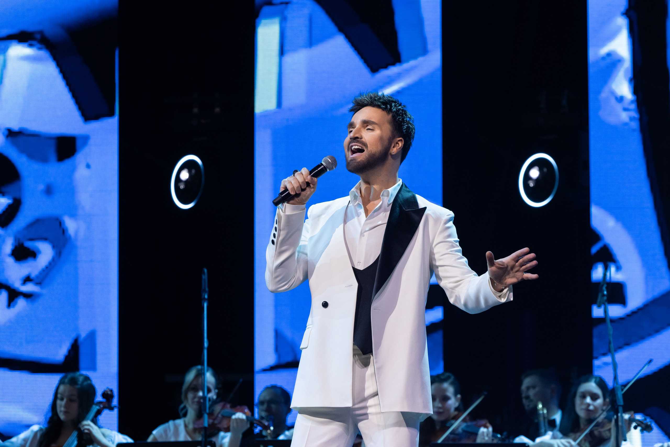 Гравный новогодний концерт 2025 Live Арена Москва. Свадебный и семейный фотограф в Москве и Московской области Оксана Шлыкова