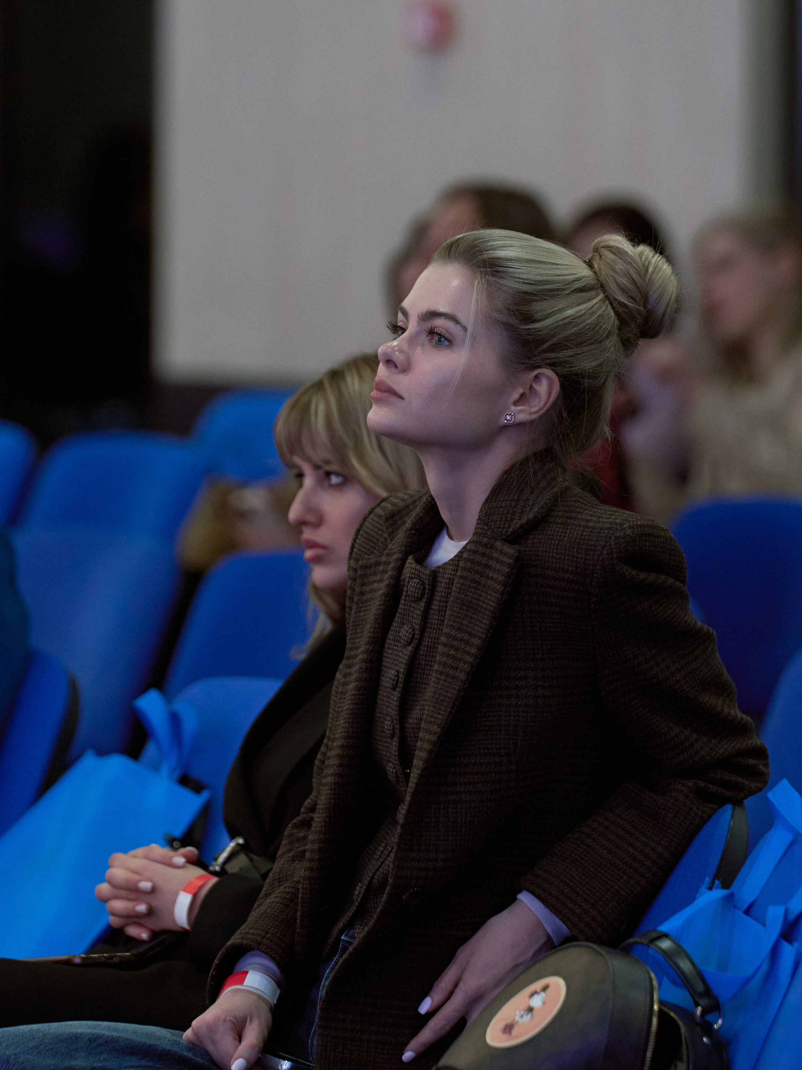 СЛУШАТЕЛИ. PRO-AGELESS