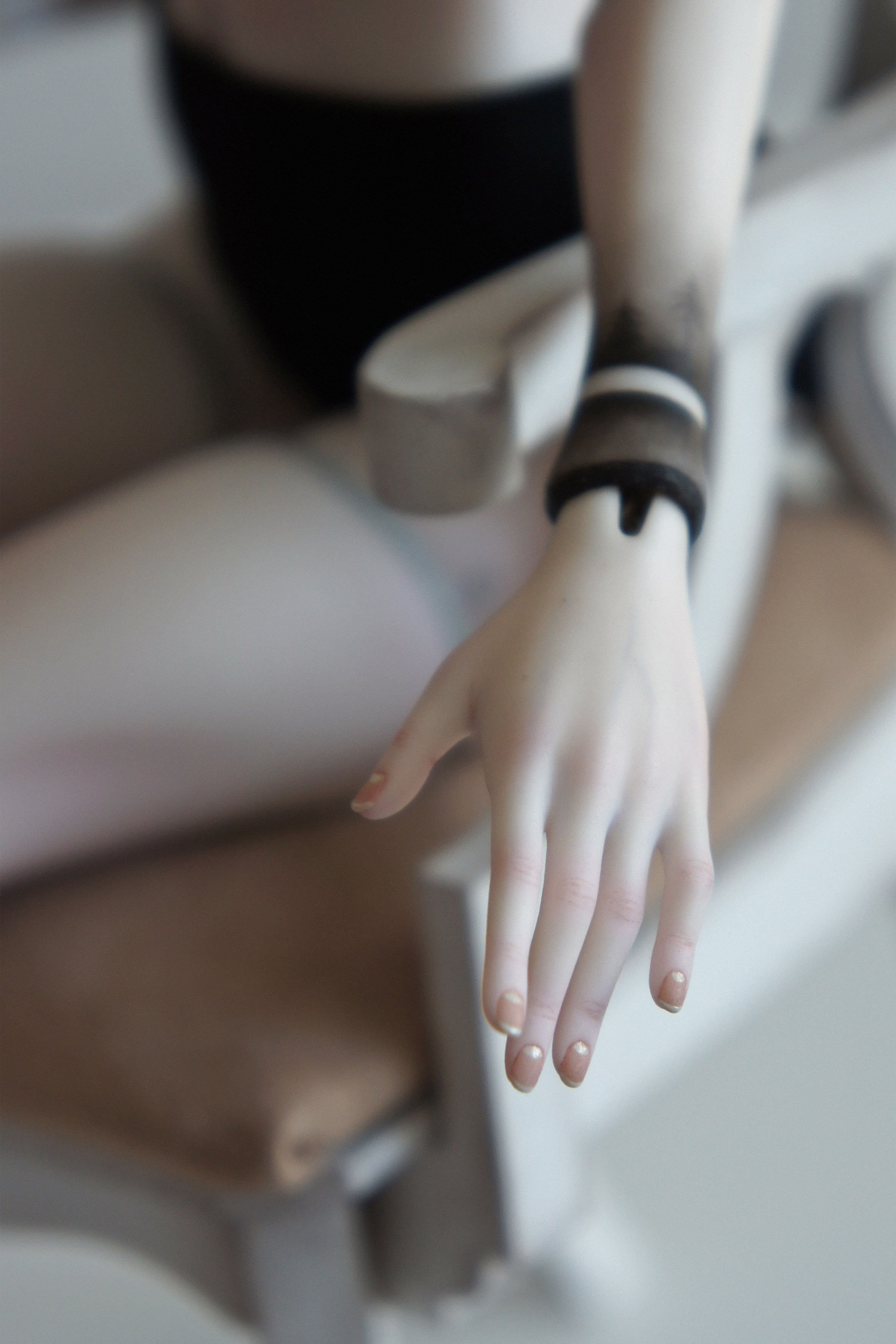 ГАЛЕРЕЯ. Авторские Шарнирные куклы и украшения из фарфора Алексаны Лавринчук