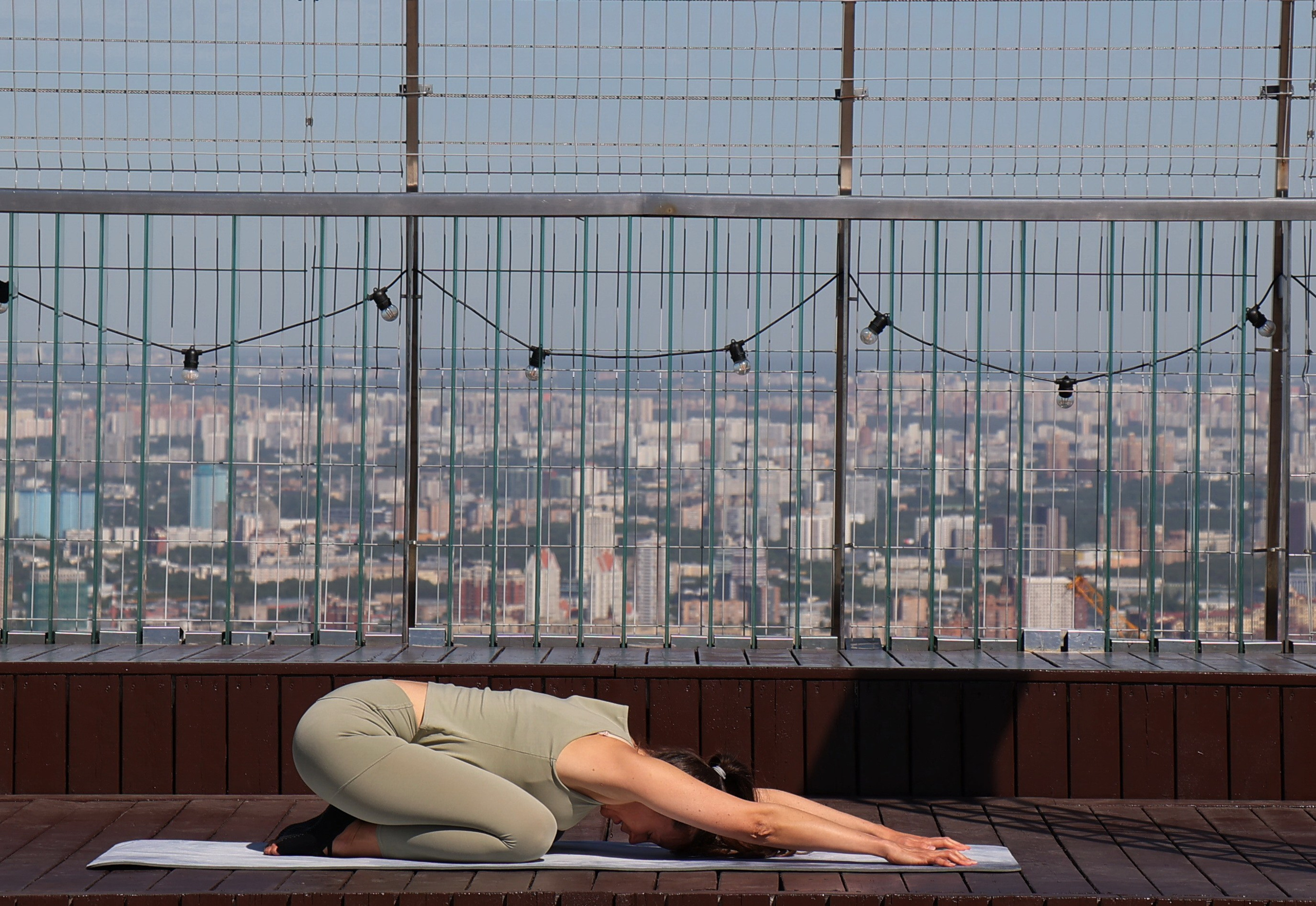 Йога на крыше Москва-Сити. Портретный фотограф Москва