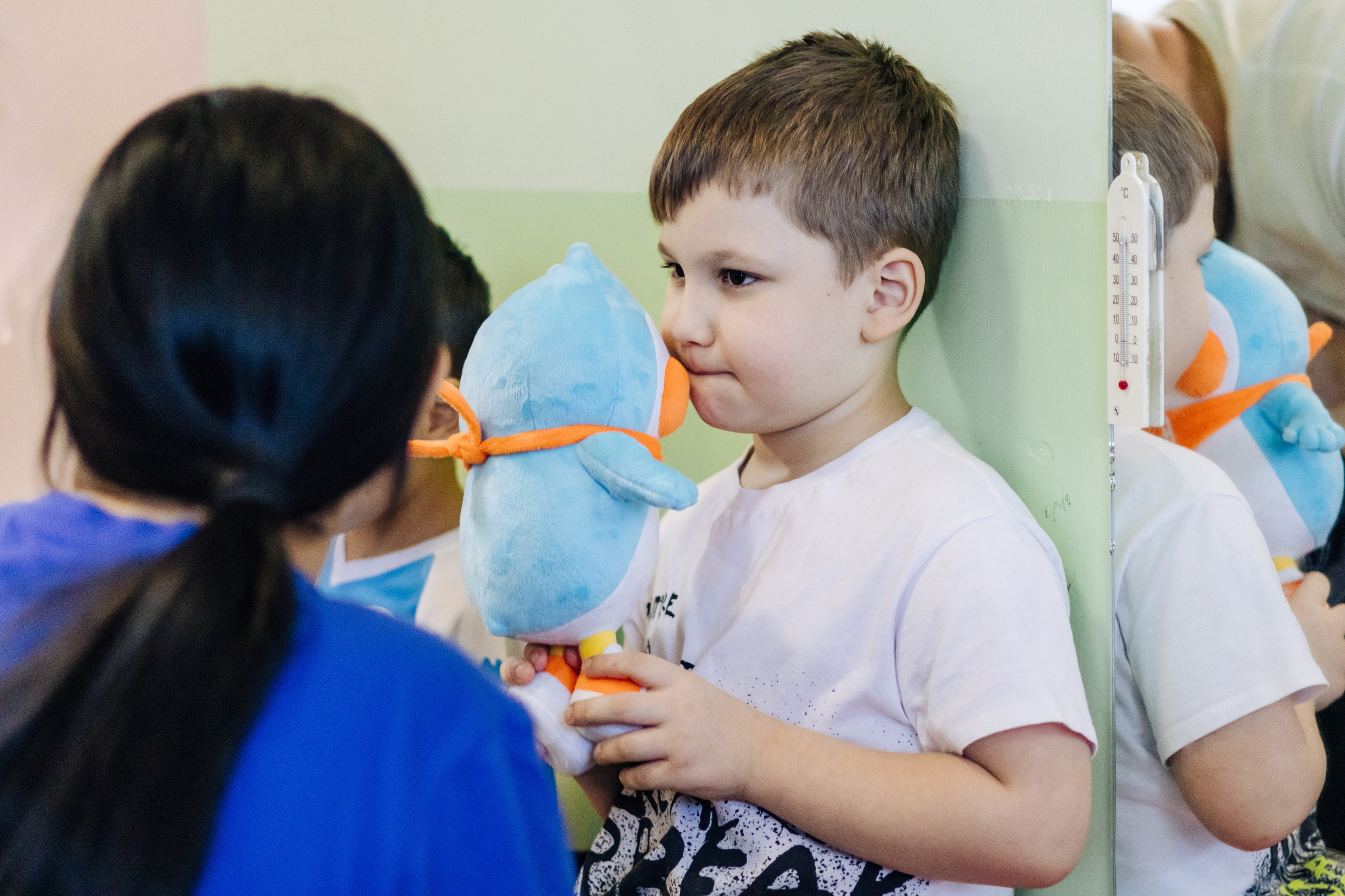 Фотосессия с кубком в детских садах г. Магнитогорска. Денис Прохоров Фотограф в г. Магнитогорск
