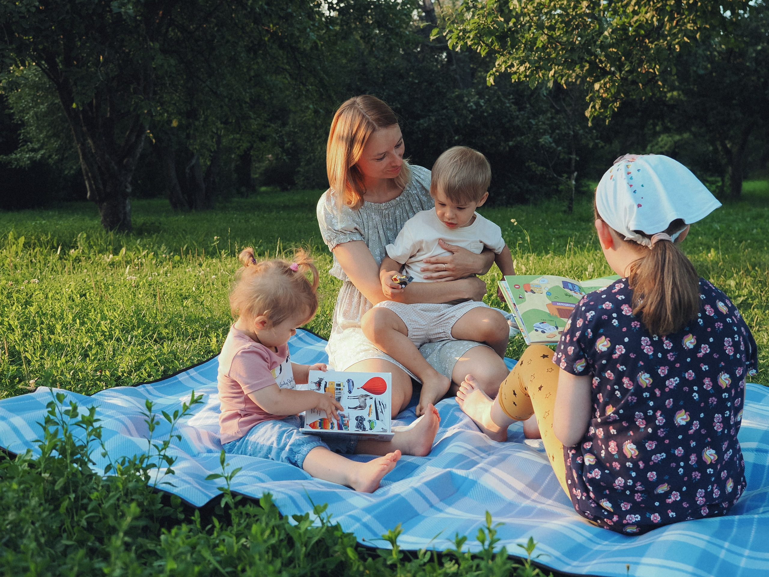 Самый тёплый летний вечер. Фотограф в Москве — Сергей Люкшинов