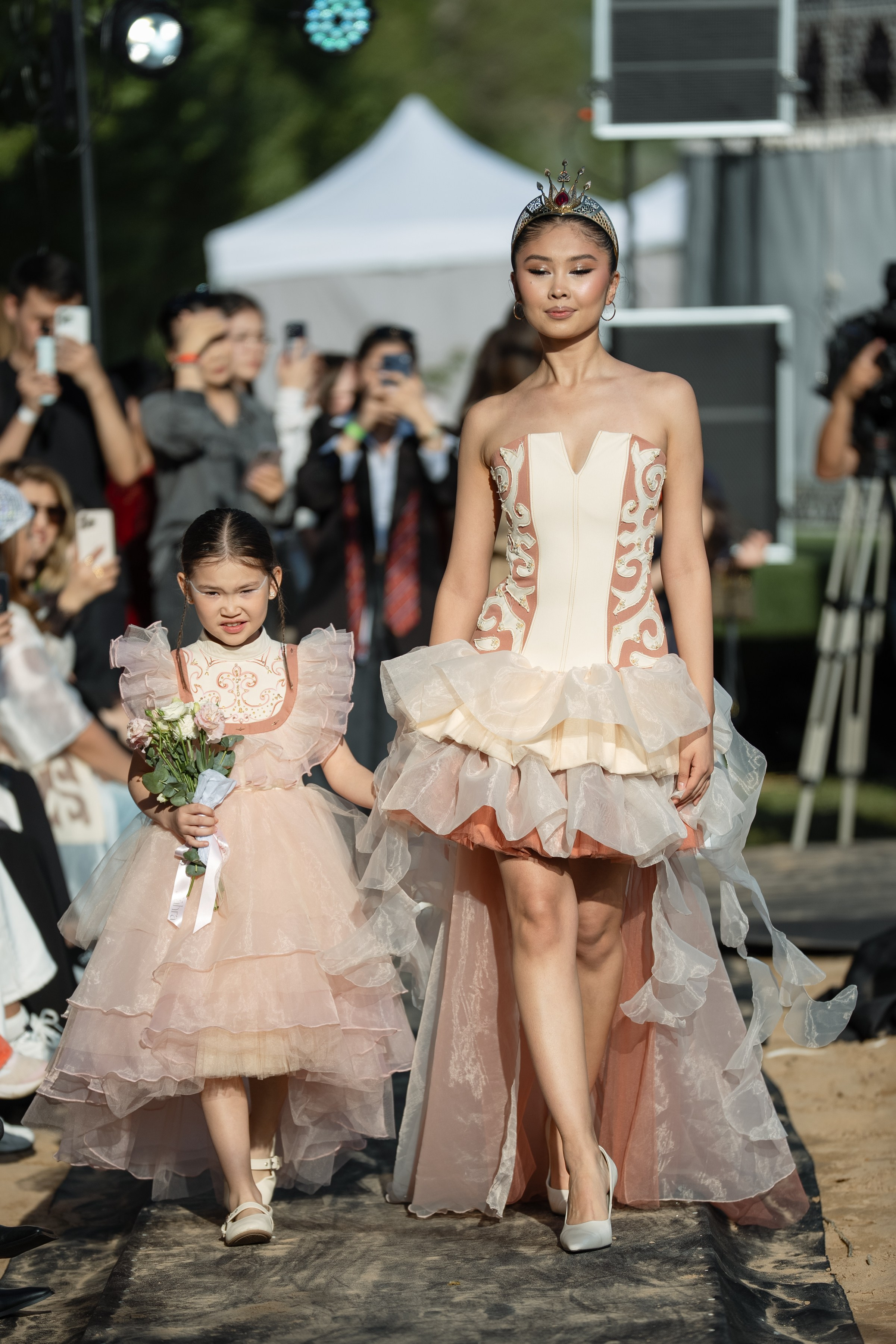 Brand Darideiya. Сайт Алматинского НЮ АРТ, будуар и фэшн фотографа Дениса Карпенко